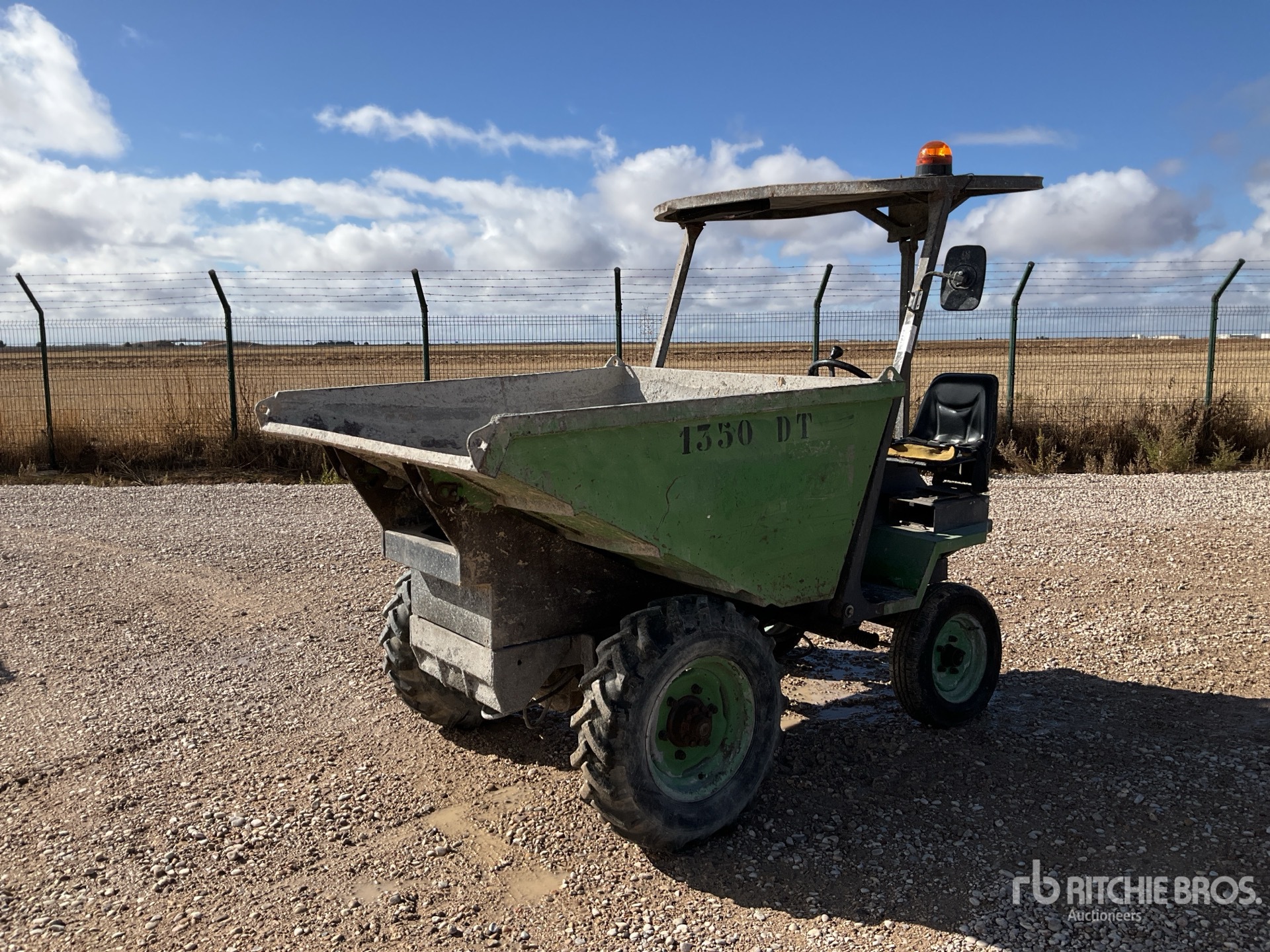 General Appearance with Image, coin avant gauche