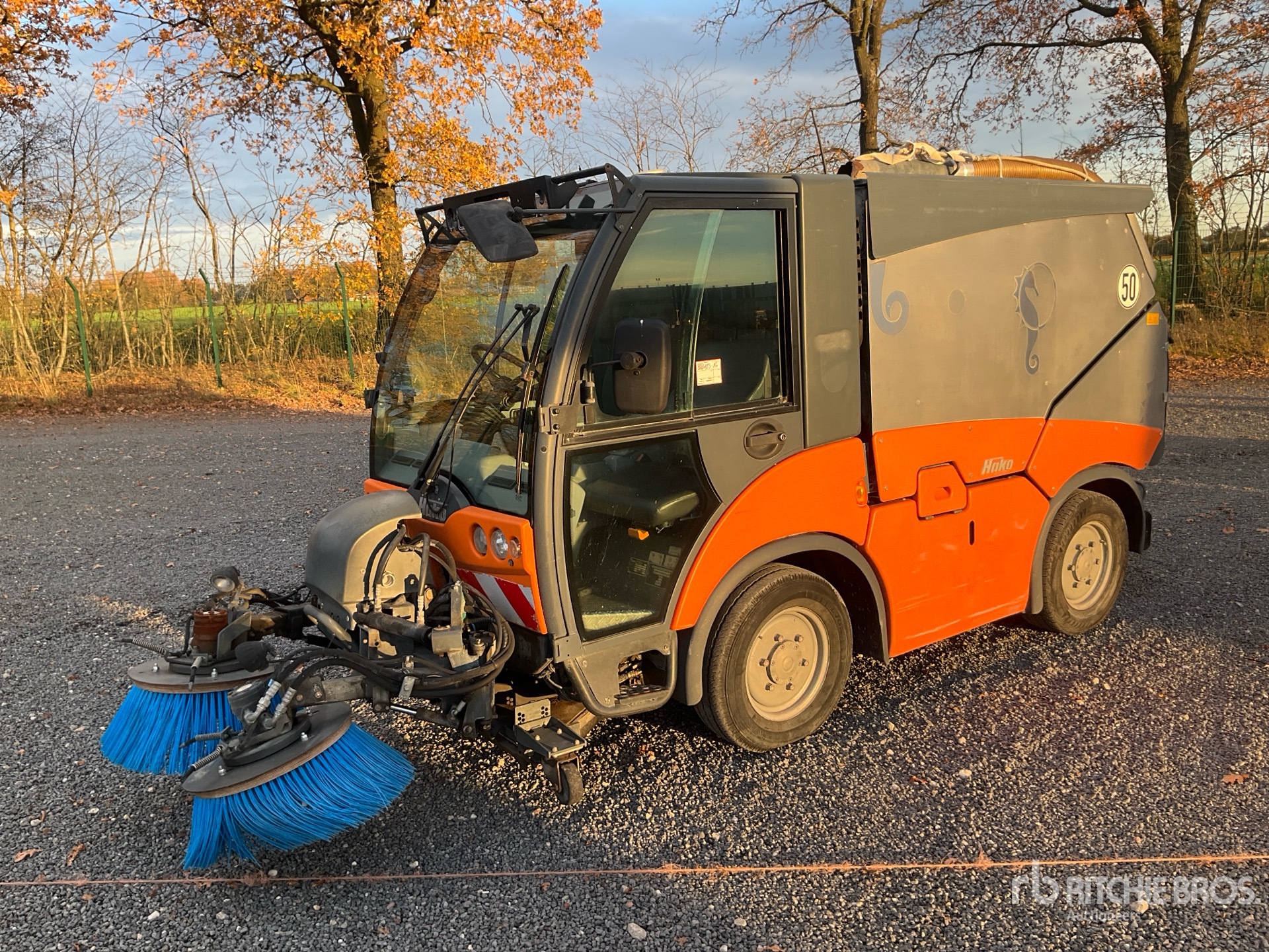 General Appearance with Image, coin avant gauche