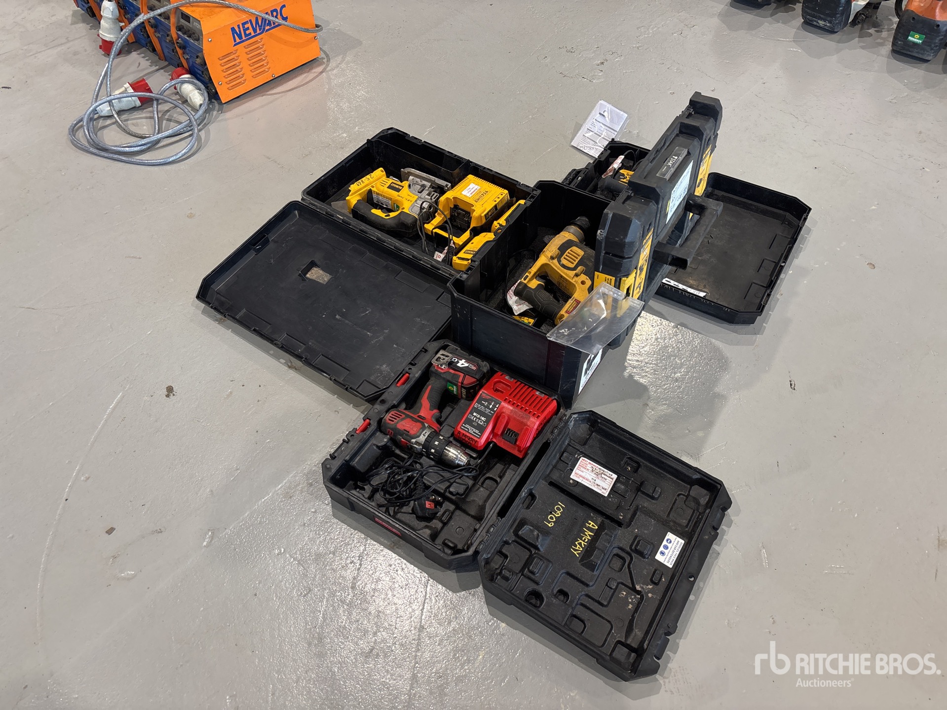 General Appearance with Imagen: esquina trasera izquierda