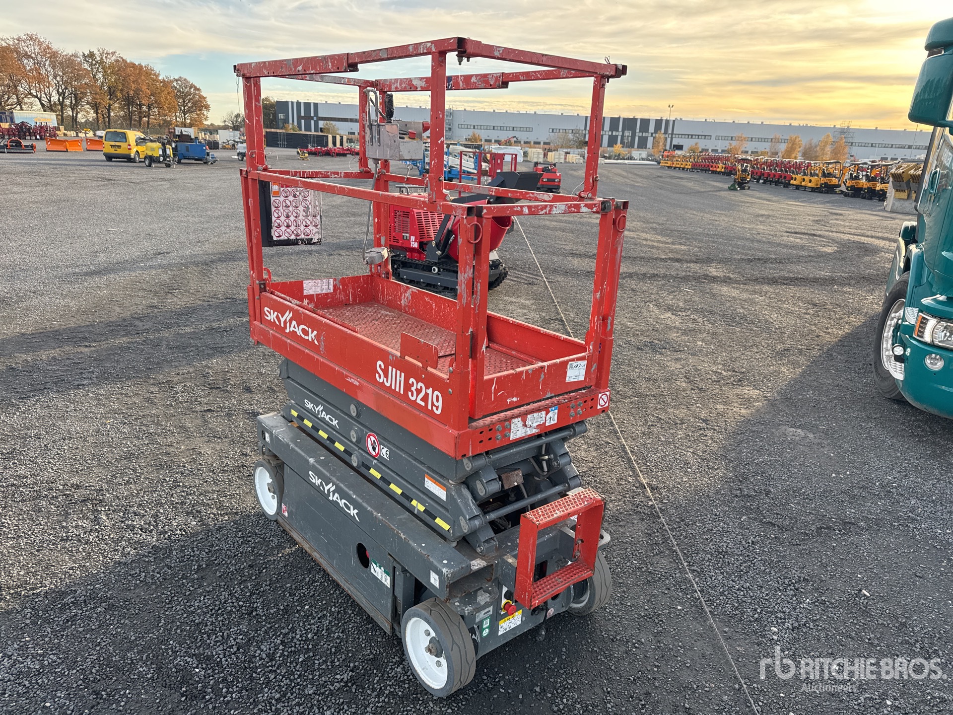 General Appearance with Picture, Right Front Corner