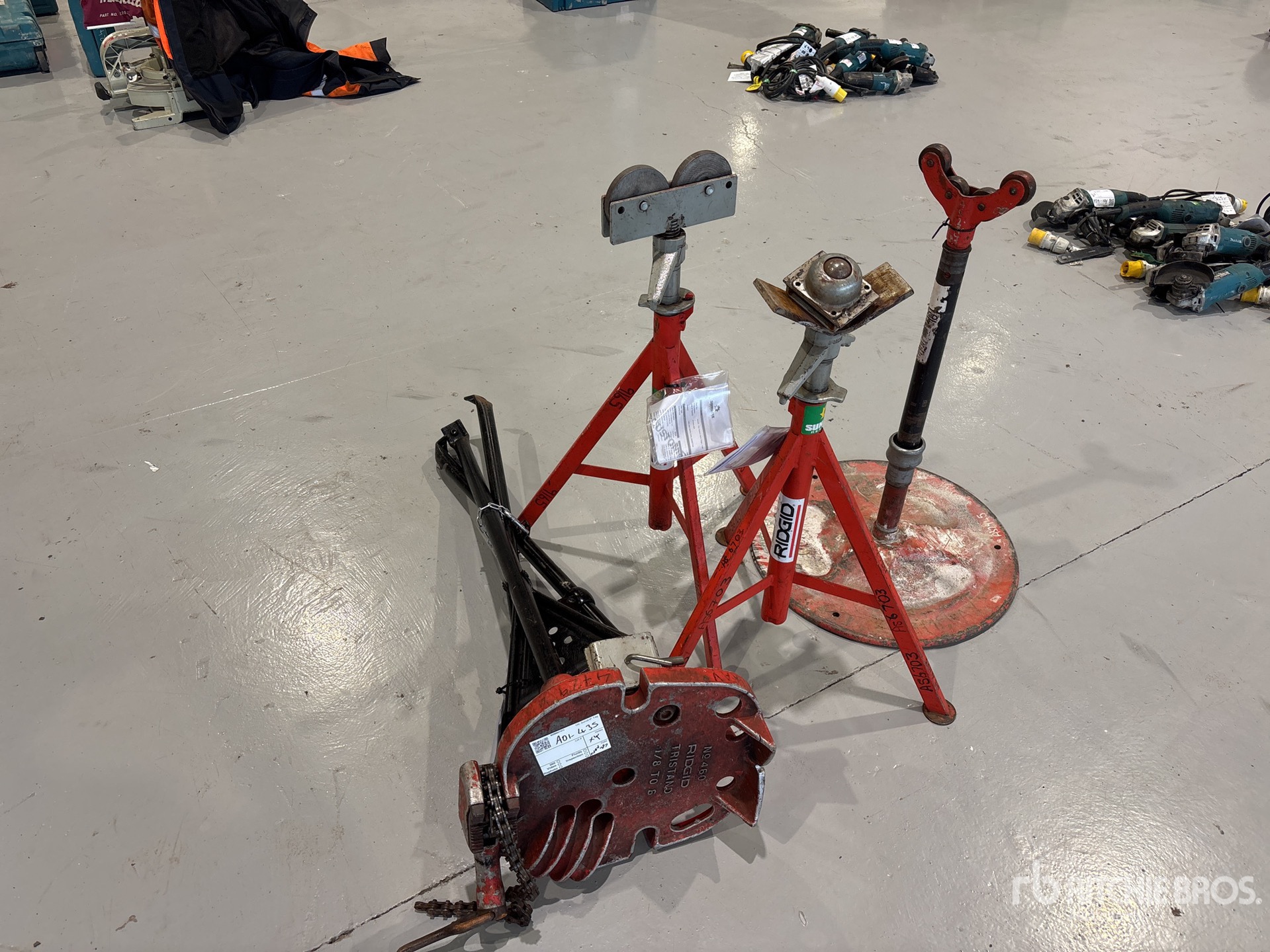 General Appearance with Picture, Left Front Corner