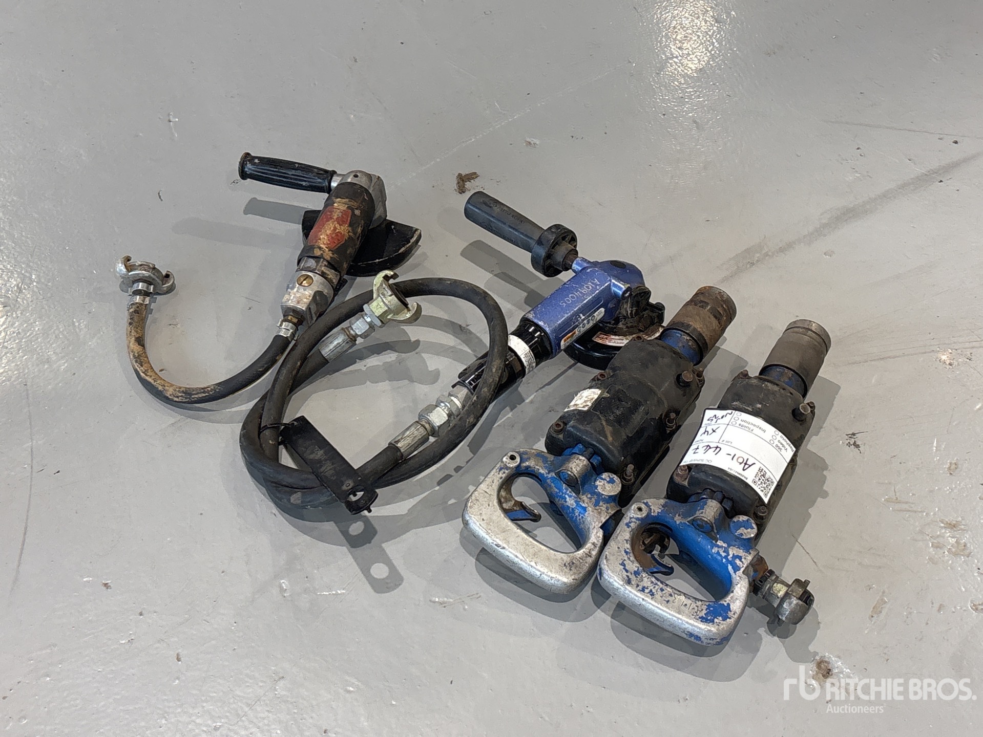 Aspect général with Image, coin arrière droit