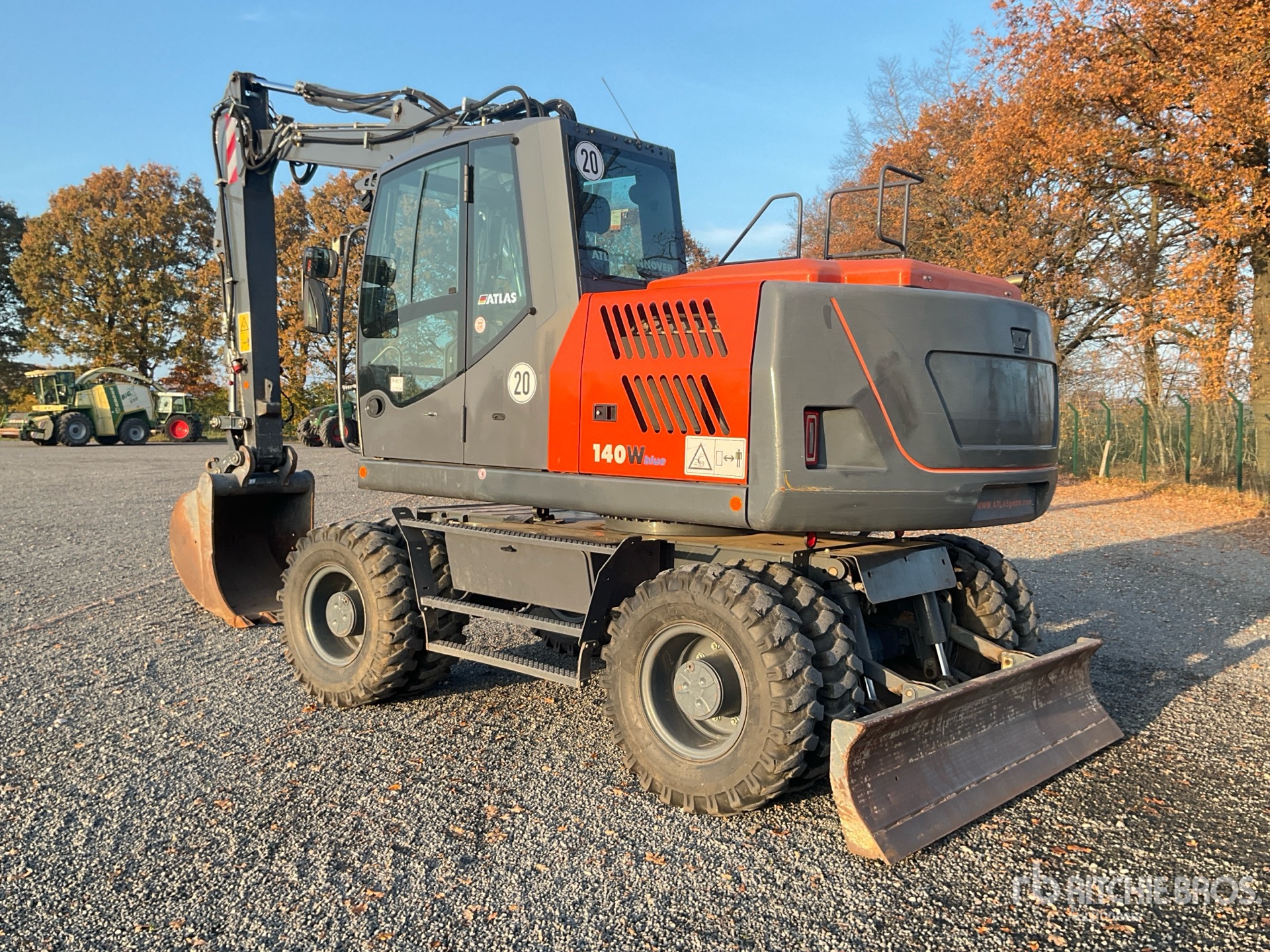 General Appearance with Imagen: esquina trasera izquierda