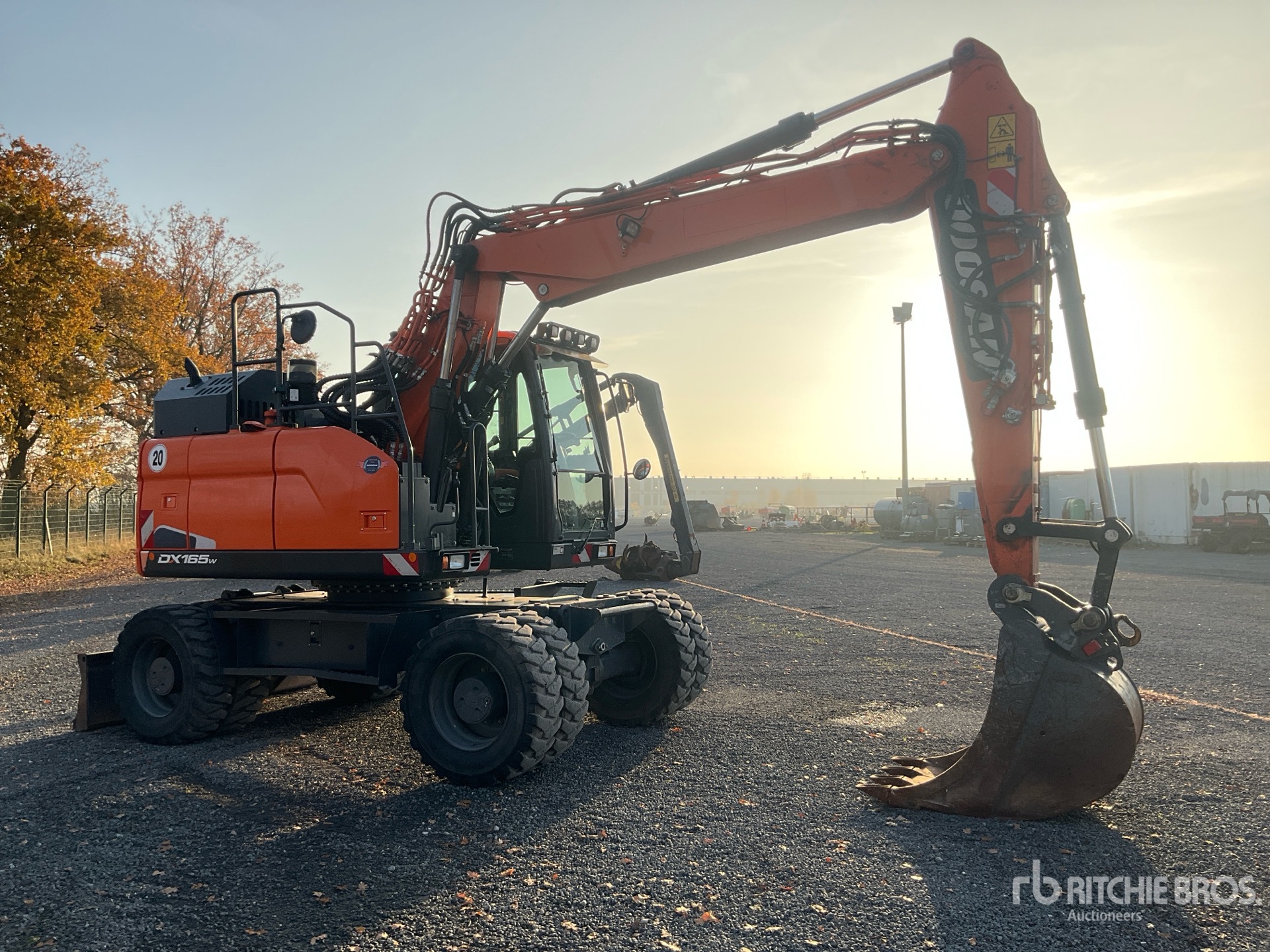 General Appearance with Imagen: esquina delantera derecha