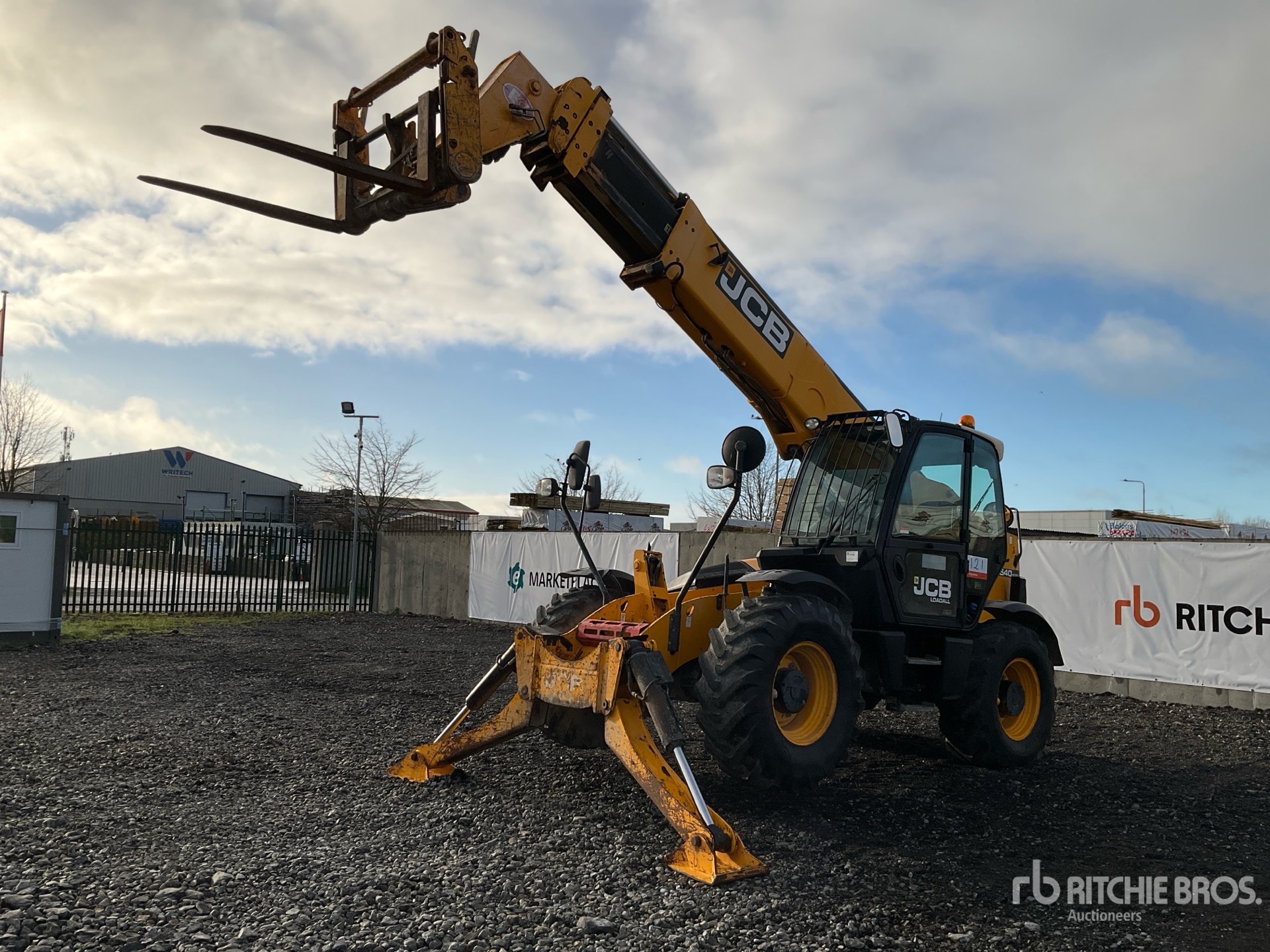 General Appearance with Featured Photo