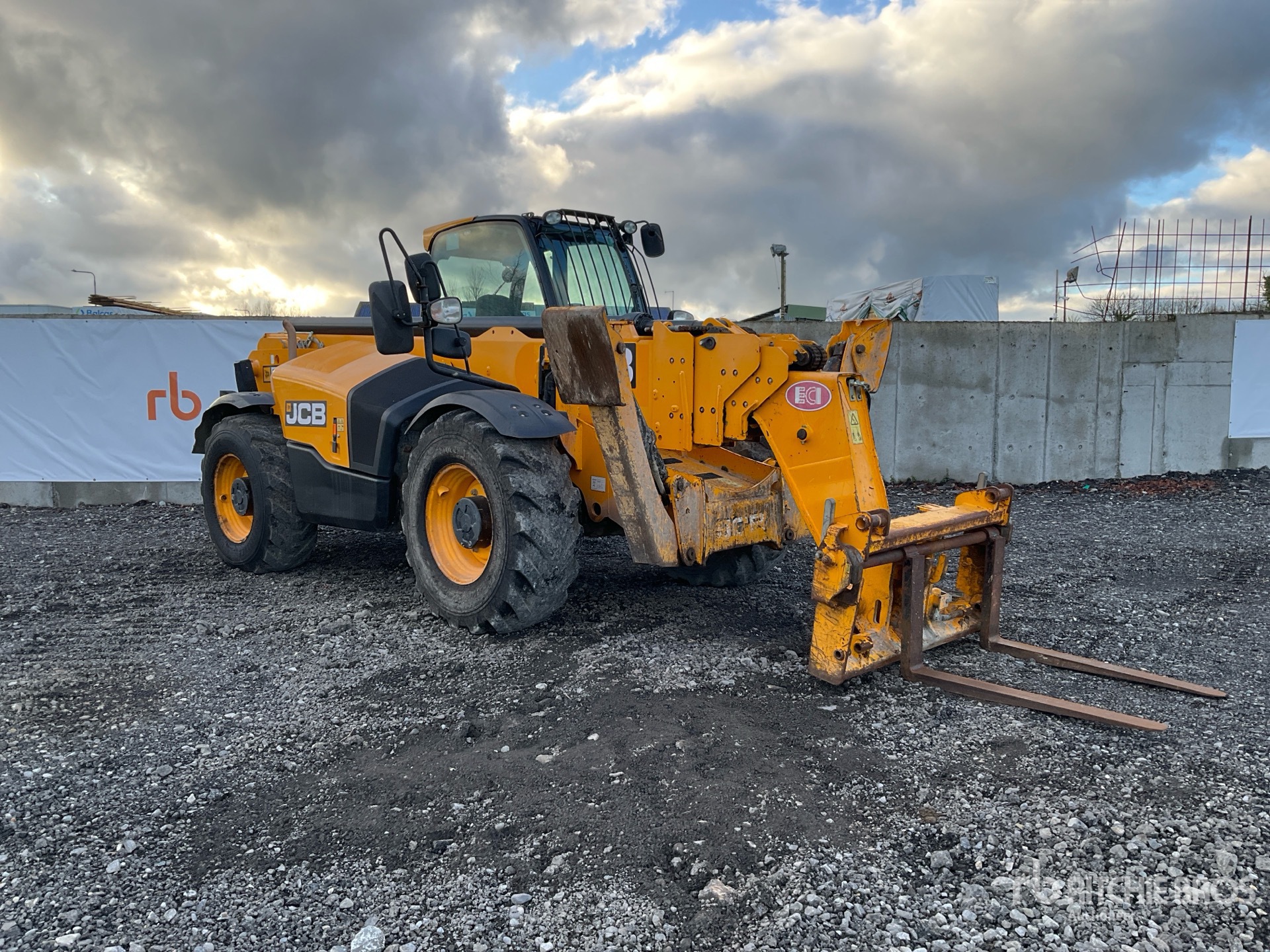 General Appearance with Imagen: esquina delantera derecha