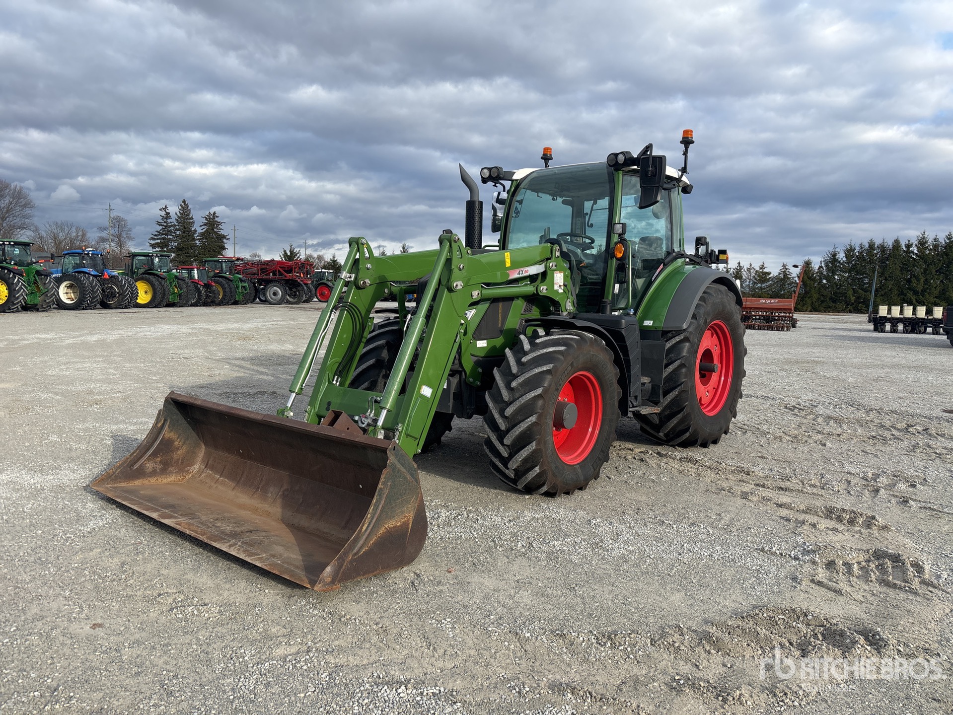 General Appearance with Featured Photo