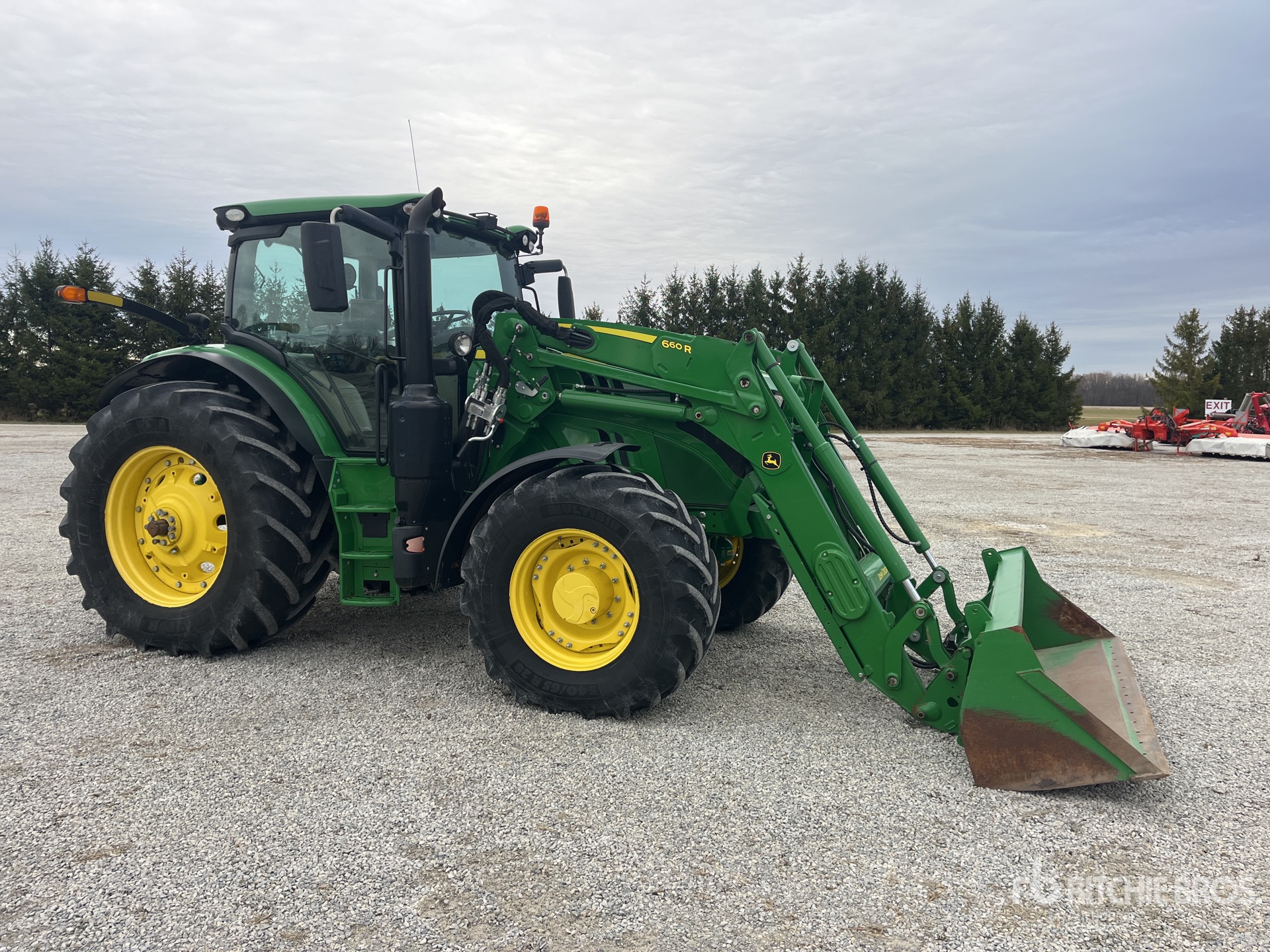 General Appearance with Bild, Ecke vorne rechts