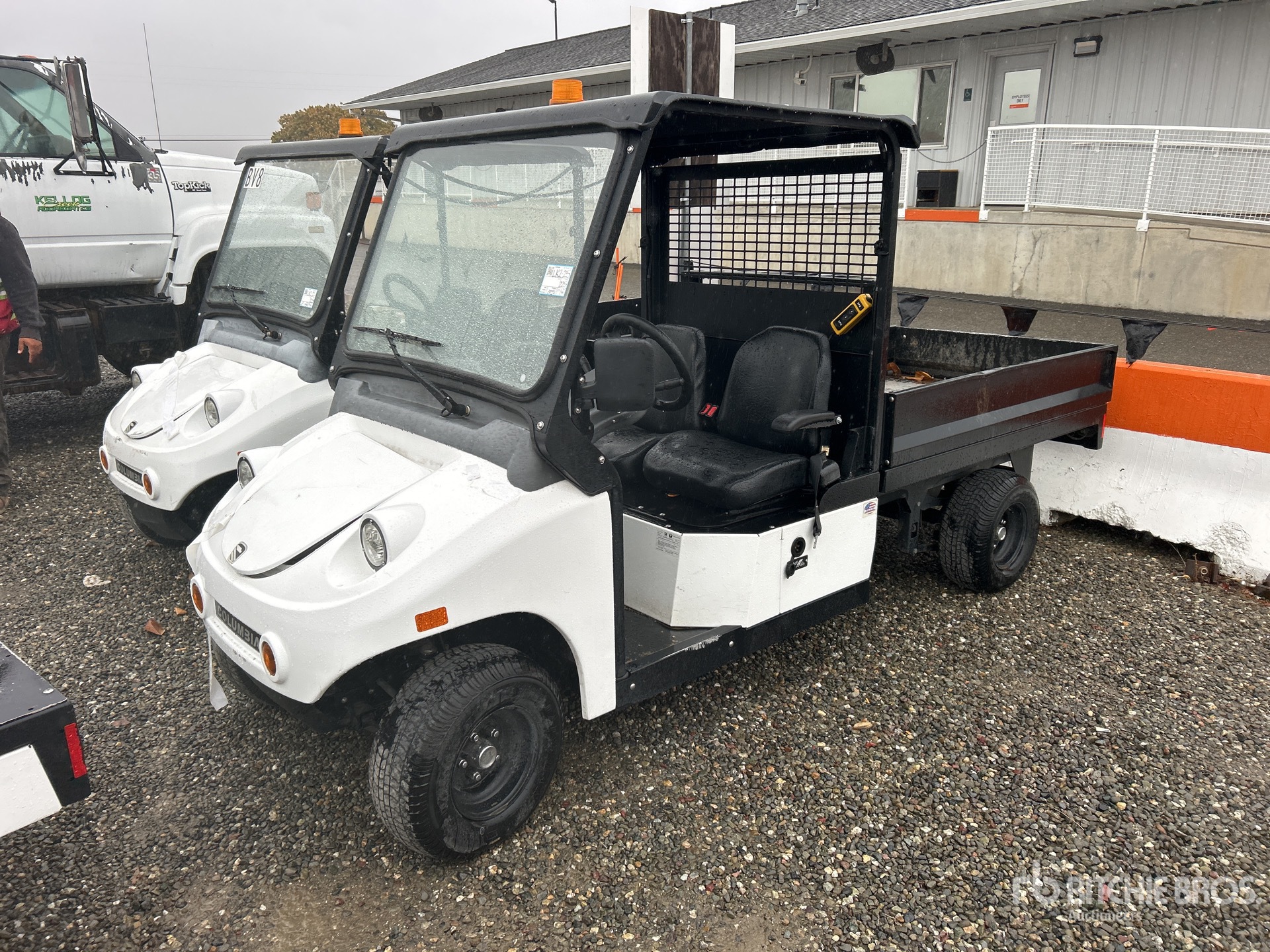 General Appearance with Image, coin avant gauche