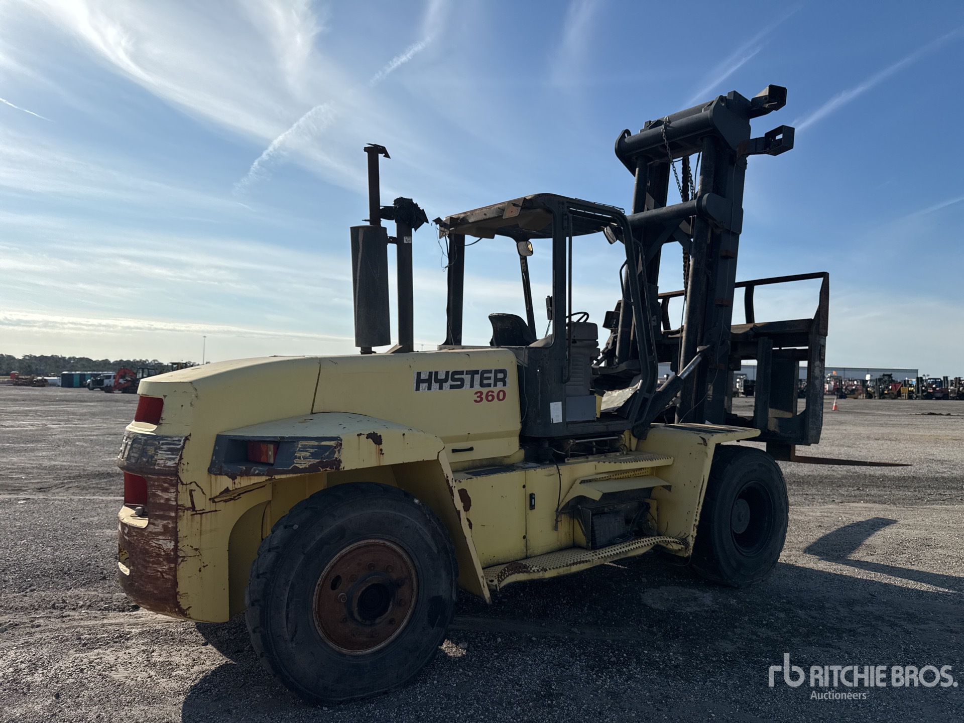 General Appearance with Foto, angolo anteriore sinistro