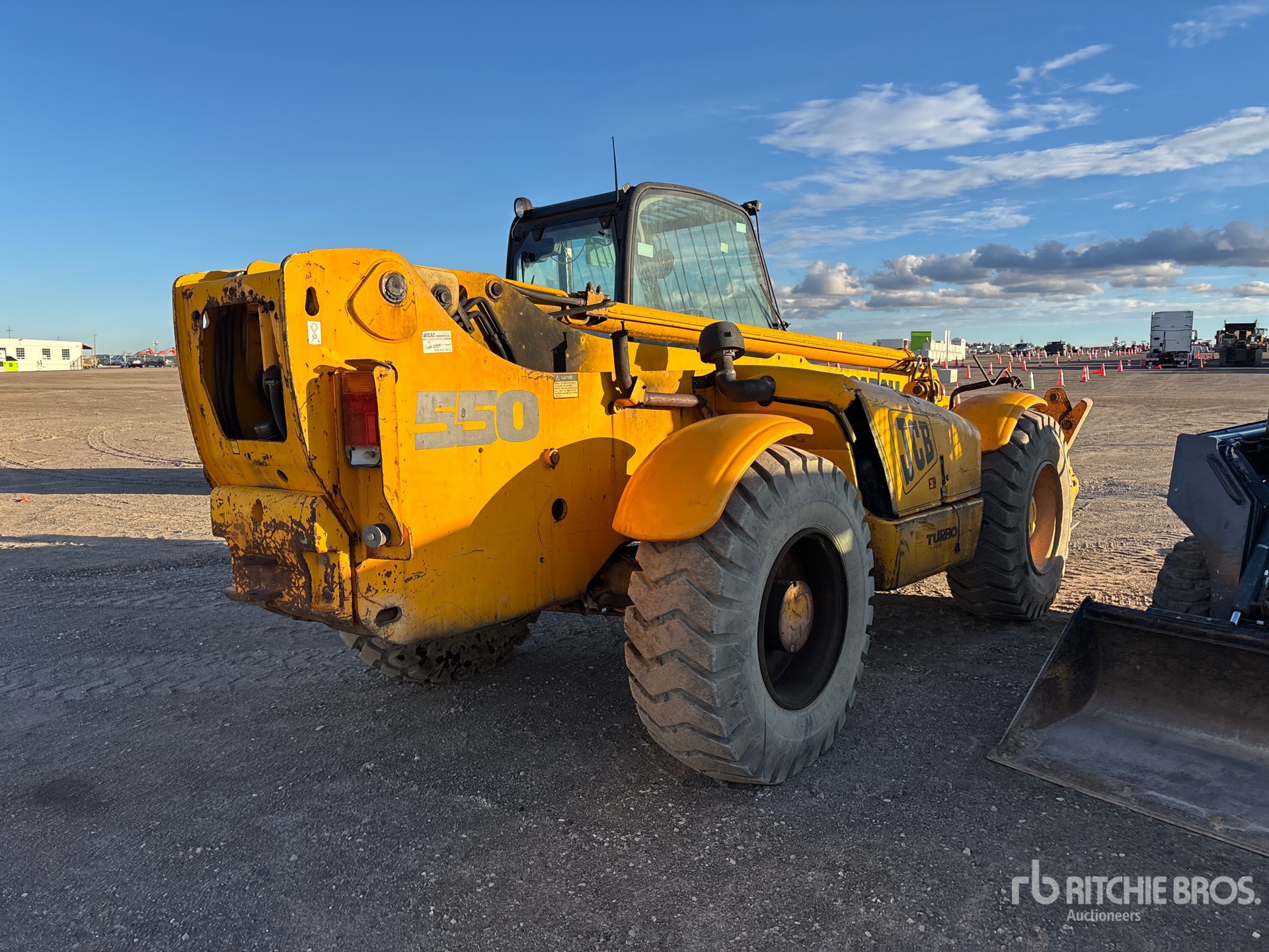 General Appearance with Imagen: esquina trasera derecha