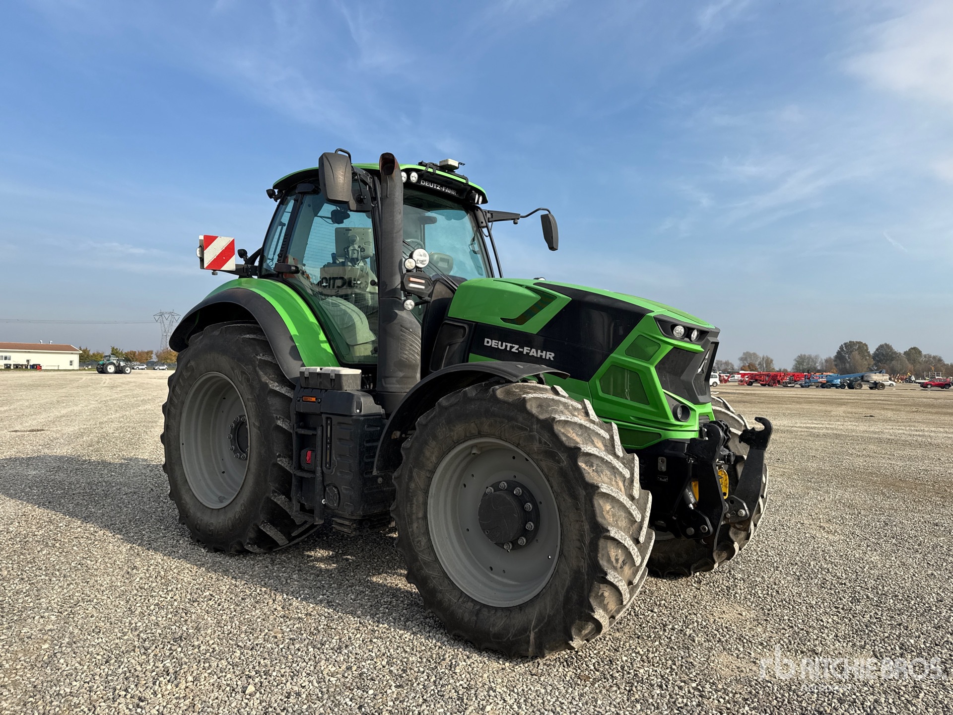 General Appearance with Bild, Ecke vorne rechts