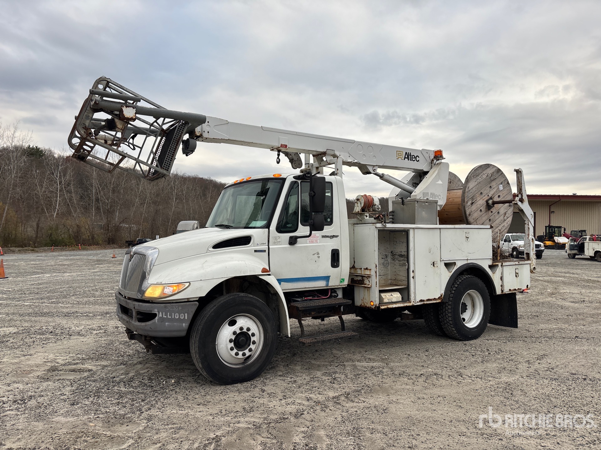 General Appearance with Featured Photo