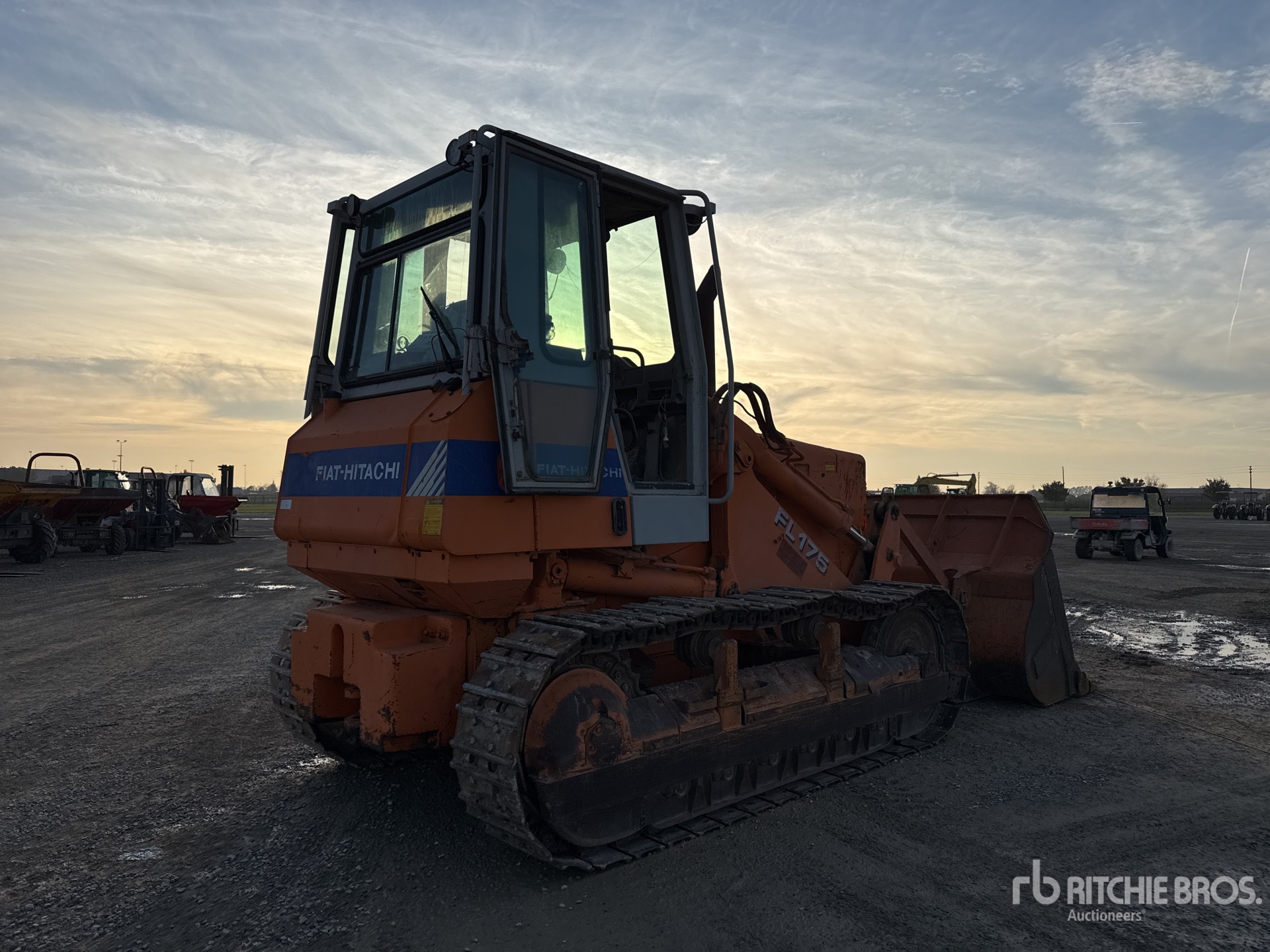 Aspect général with Image, coin arrière droit