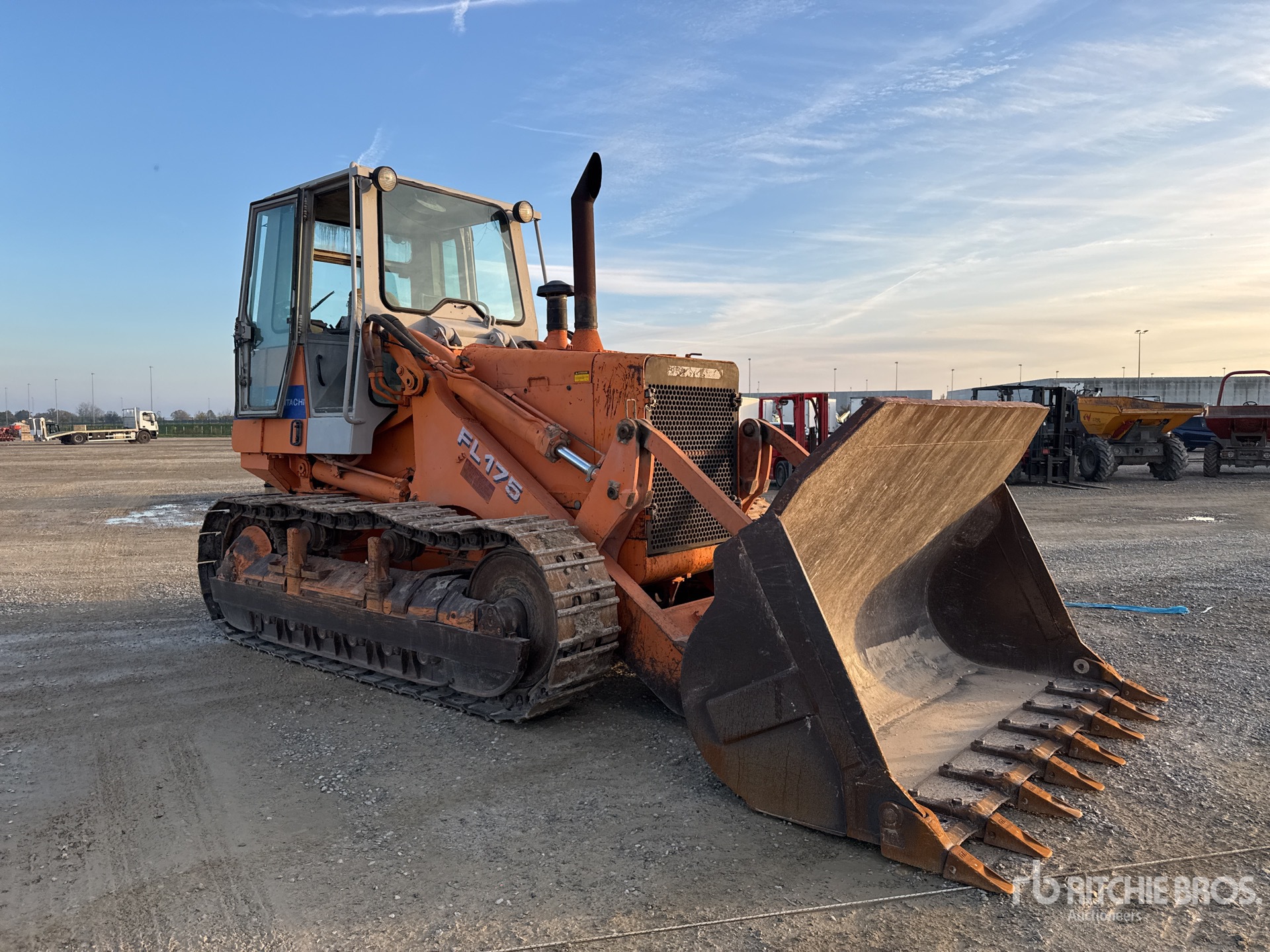 Aspect général with Image, coin avant droit