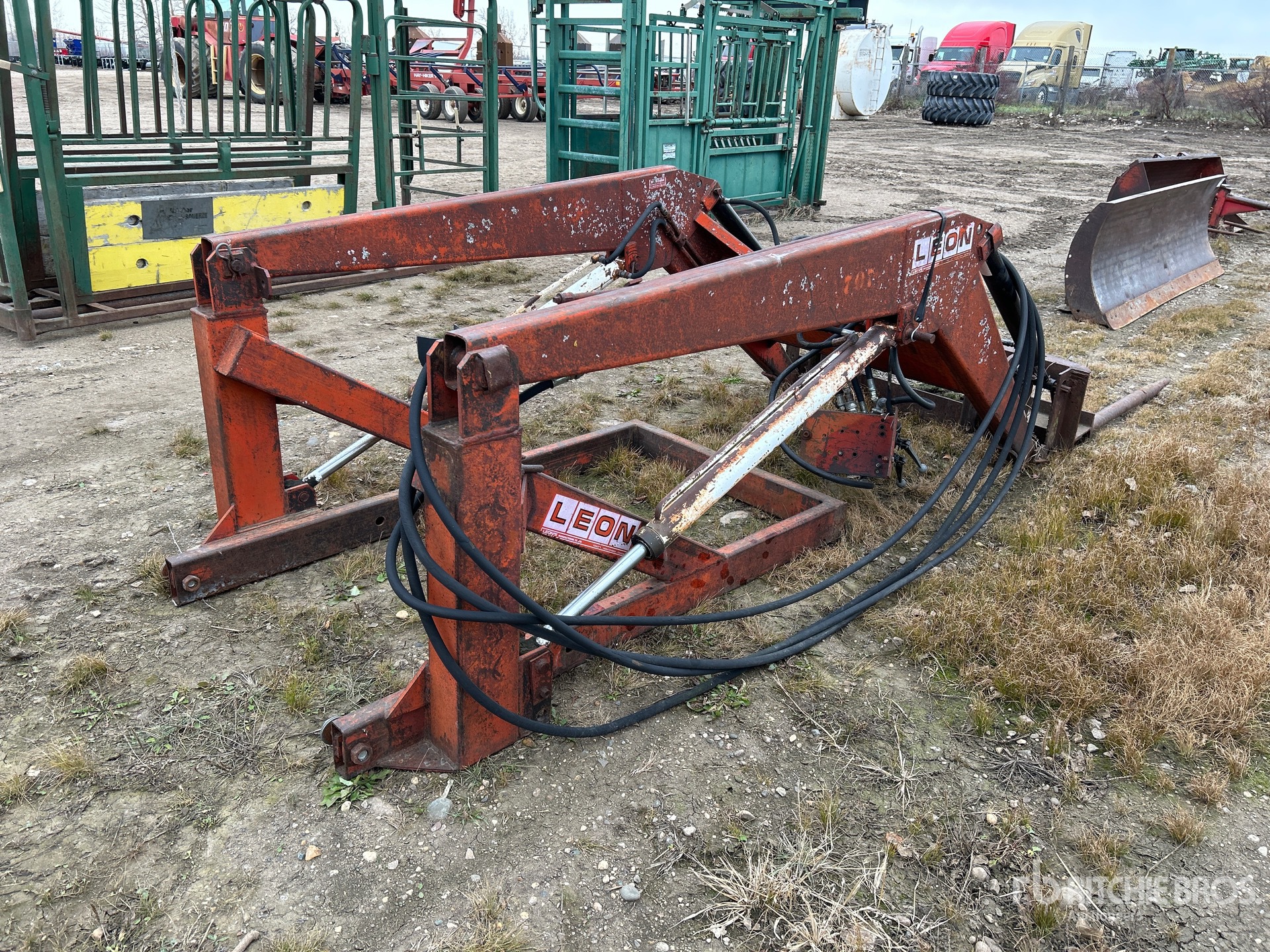 General Appearance with Foto, angolo anteriore sinistro