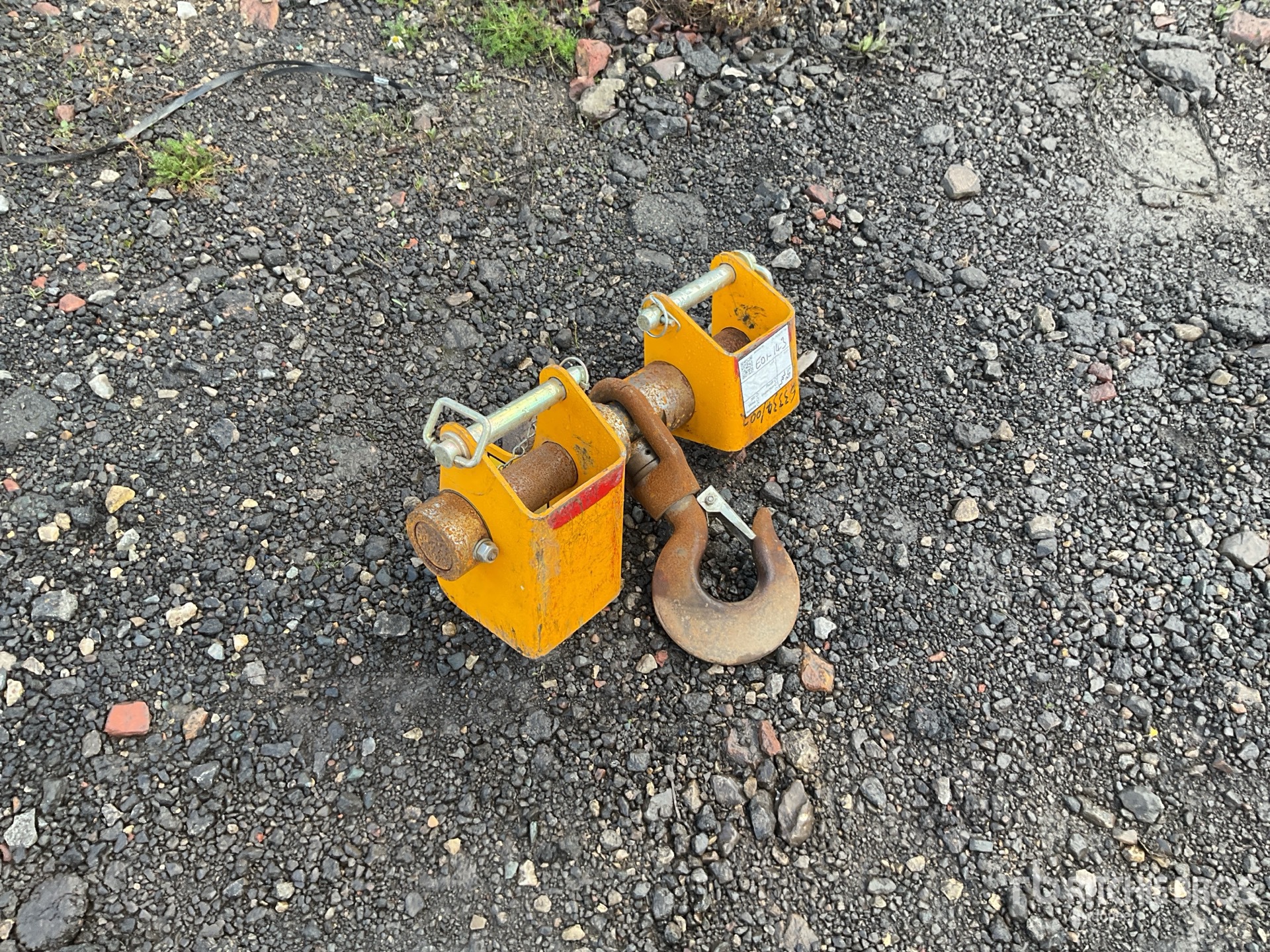 Aspect général with Image, coin avant droit