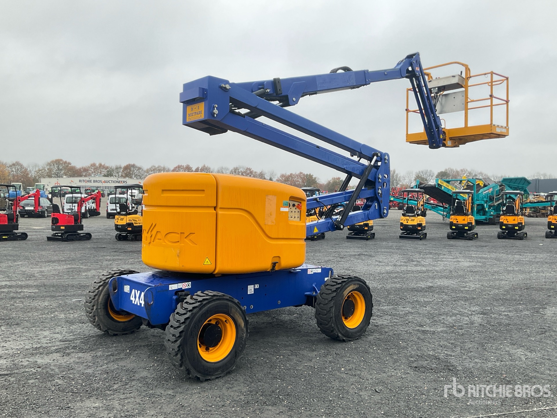 General Appearance with Picture, Left Front Corner