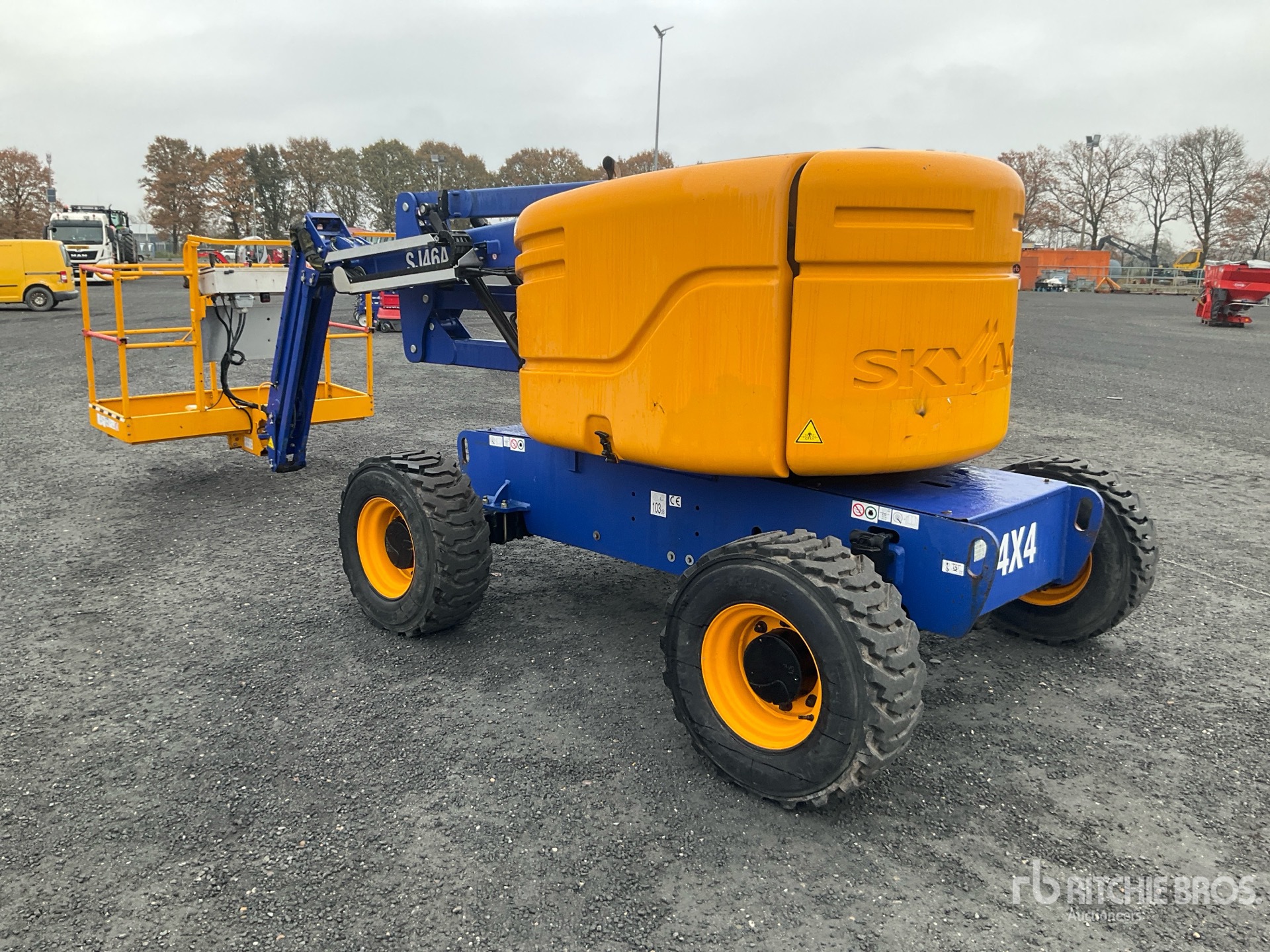 General Appearance with Picture, Right Front Corner