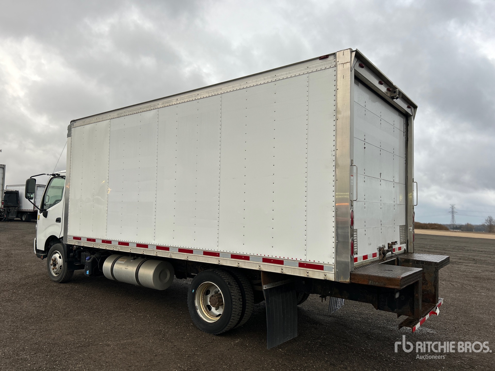 General Appearance with Imagen: esquina trasera izquierda