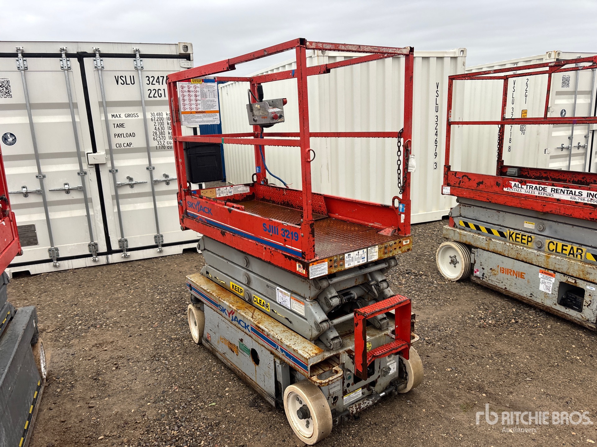 General Appearance with Picture, Right Front Corner