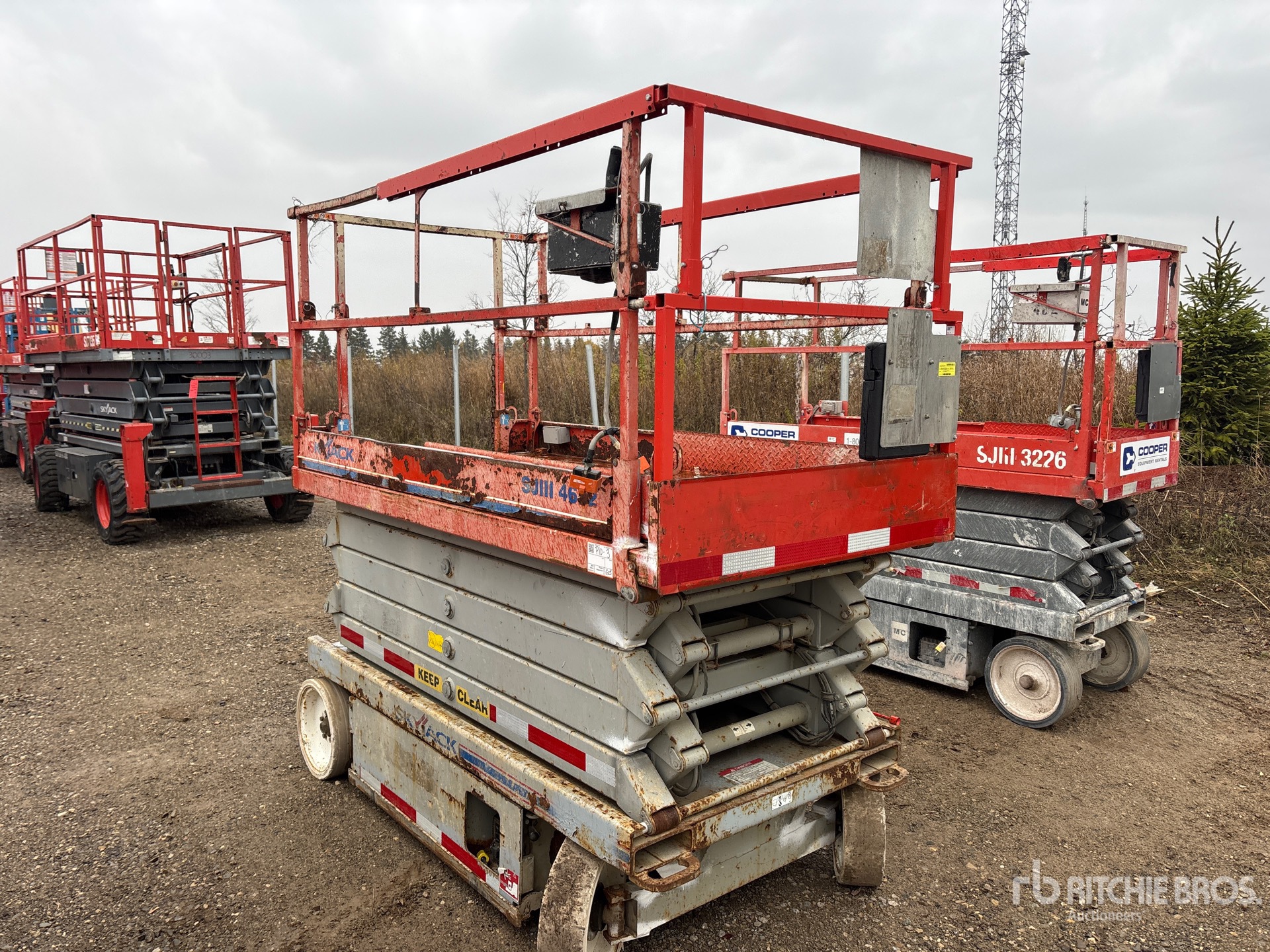 General Appearance with Bild, Ecke hinten links