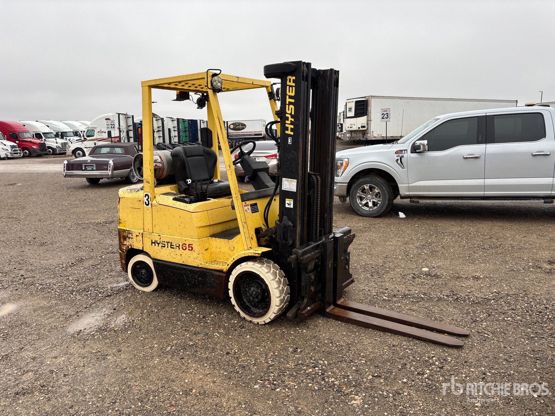 General Appearance with Picture, Right Front Corner