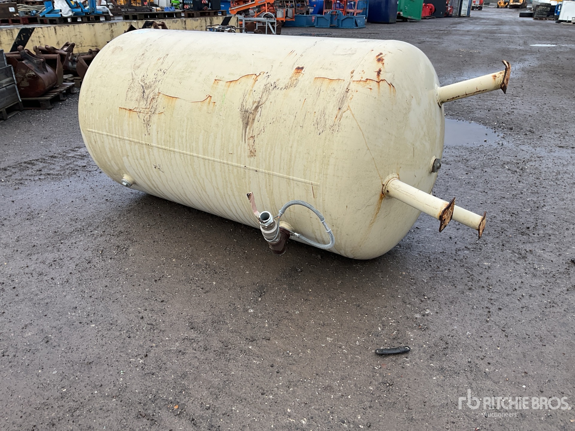 General Appearance with Foto, angolo anteriore destro