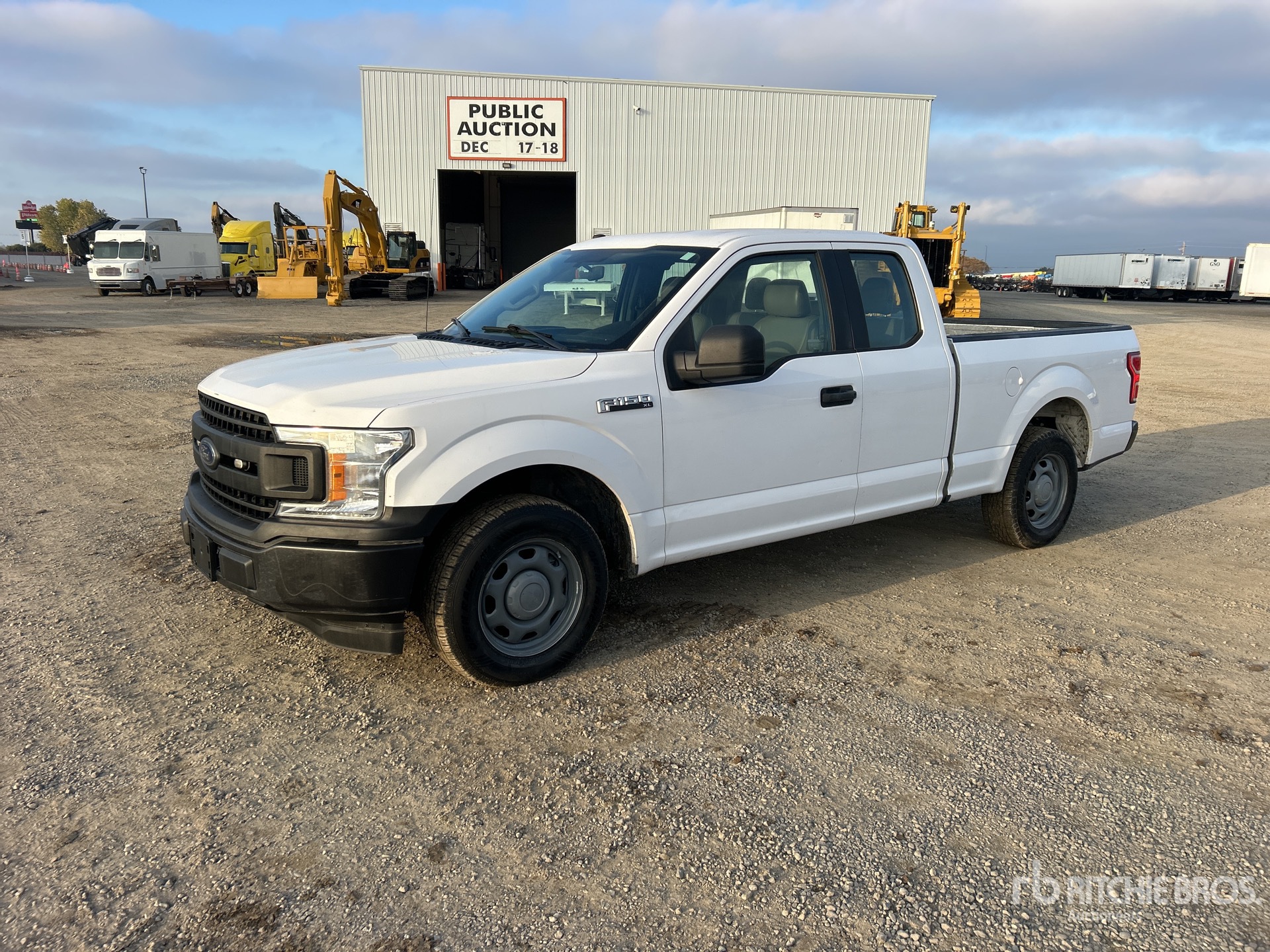 General Appearance with Picture, Left Front Corner