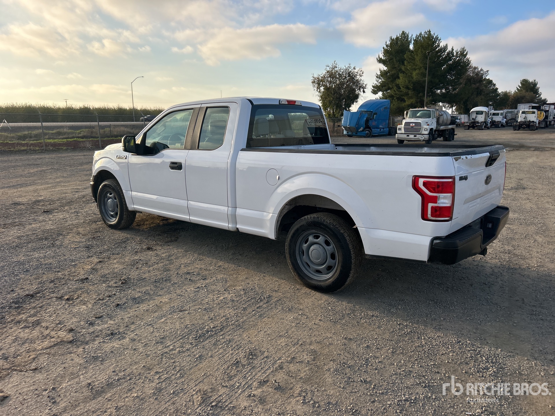 General Appearance with Picture, Left Rear Corner