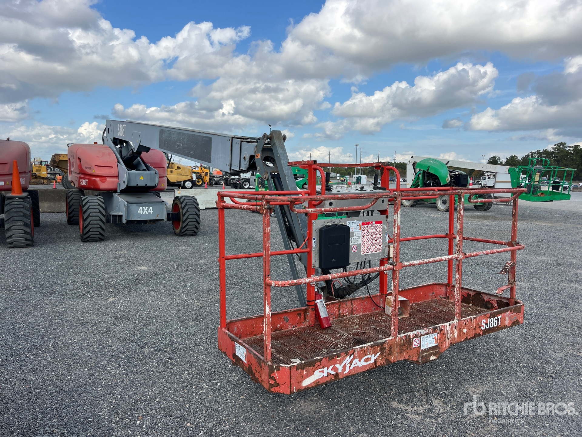 General Appearance with Foto, angolo anteriore destro