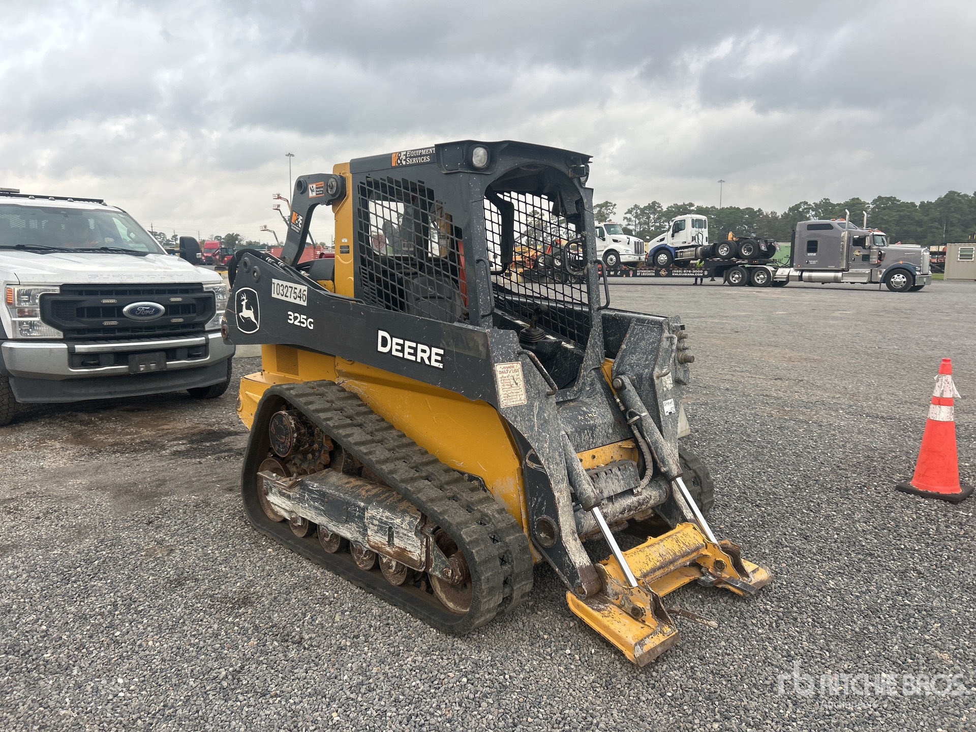 General Appearance with Picture, Right Front Corner