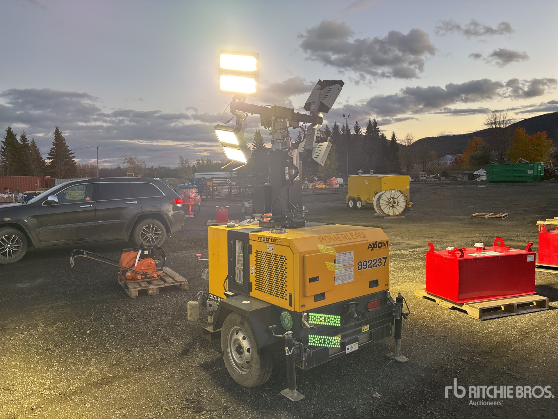 General Appearance with Bild, Ecke hinten links