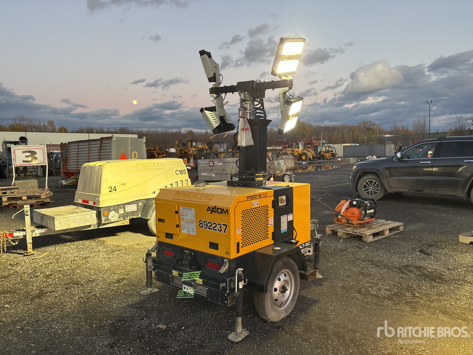 General Appearance with Bild, Ecke hinten rechts