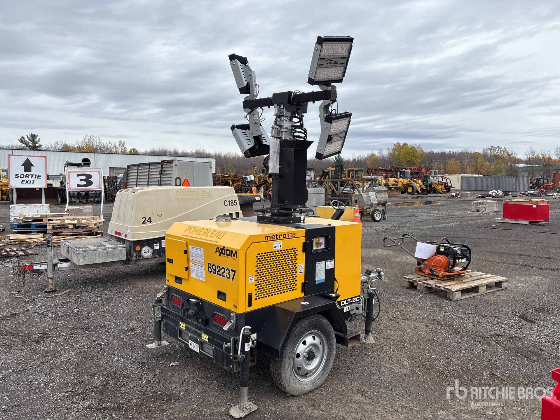 General Appearance with Bild, Ecke hinten rechts