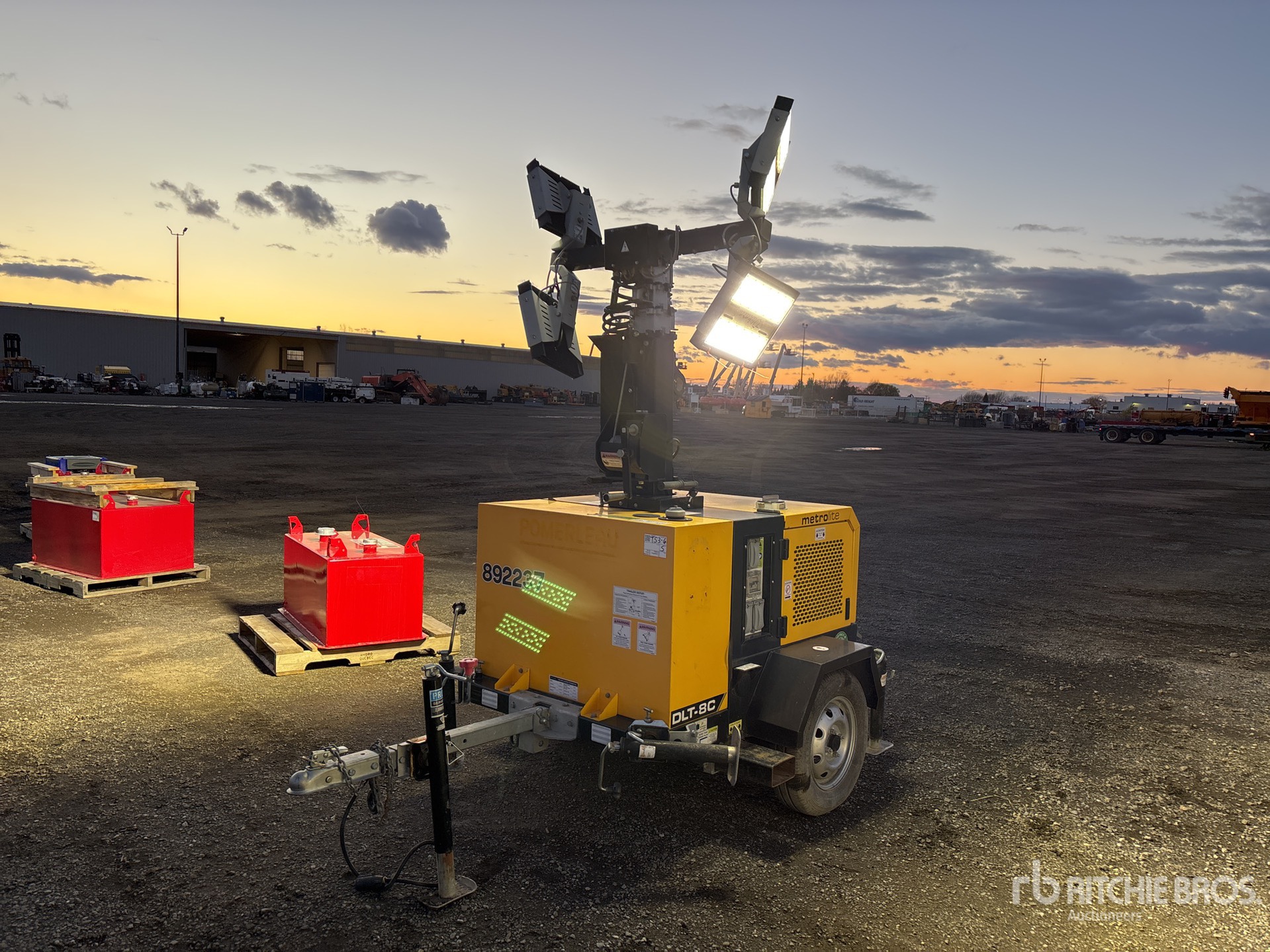 General Appearance with Bild, Ecke vorne links