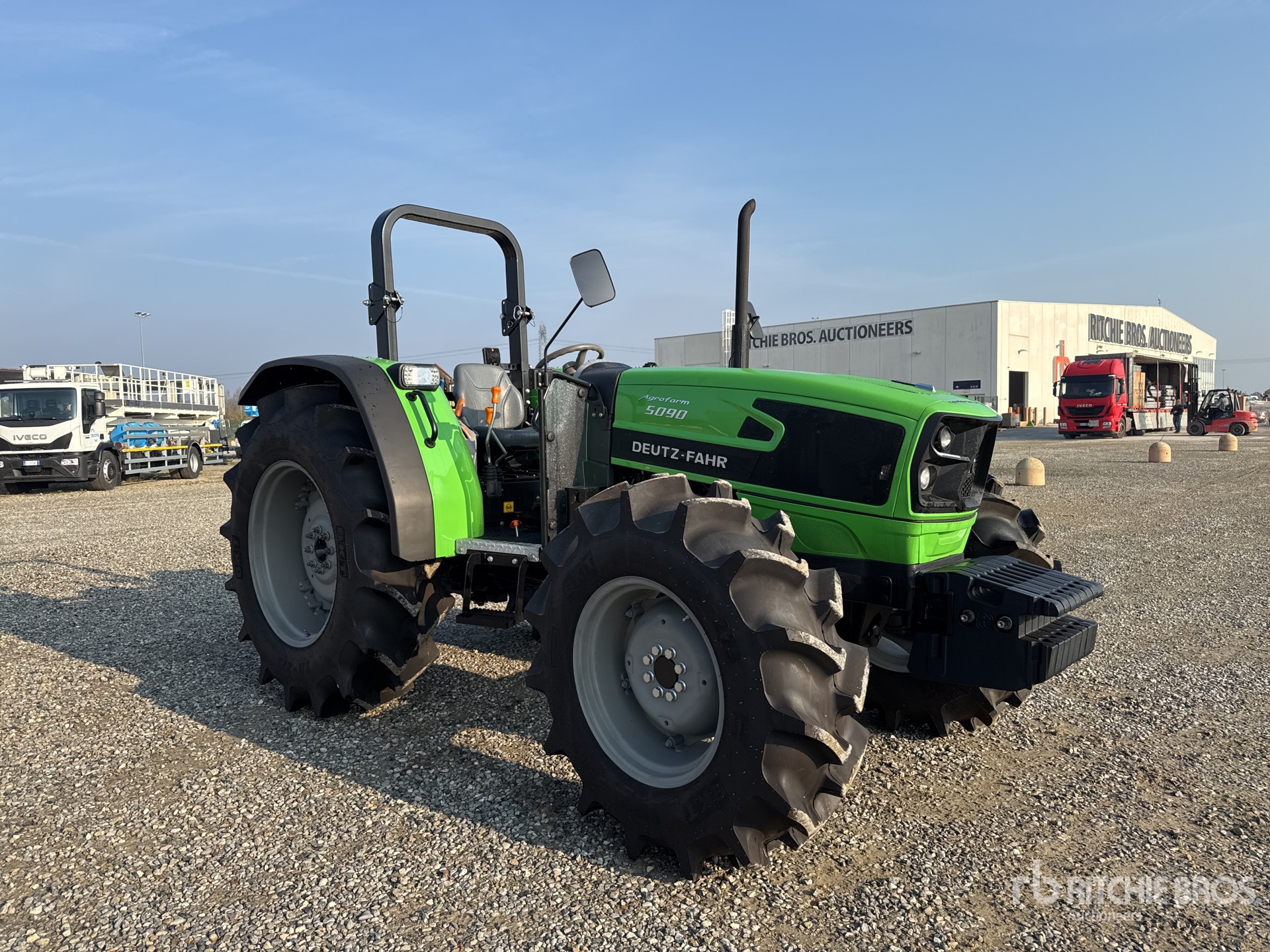 General Appearance with Picture, Right Front Corner