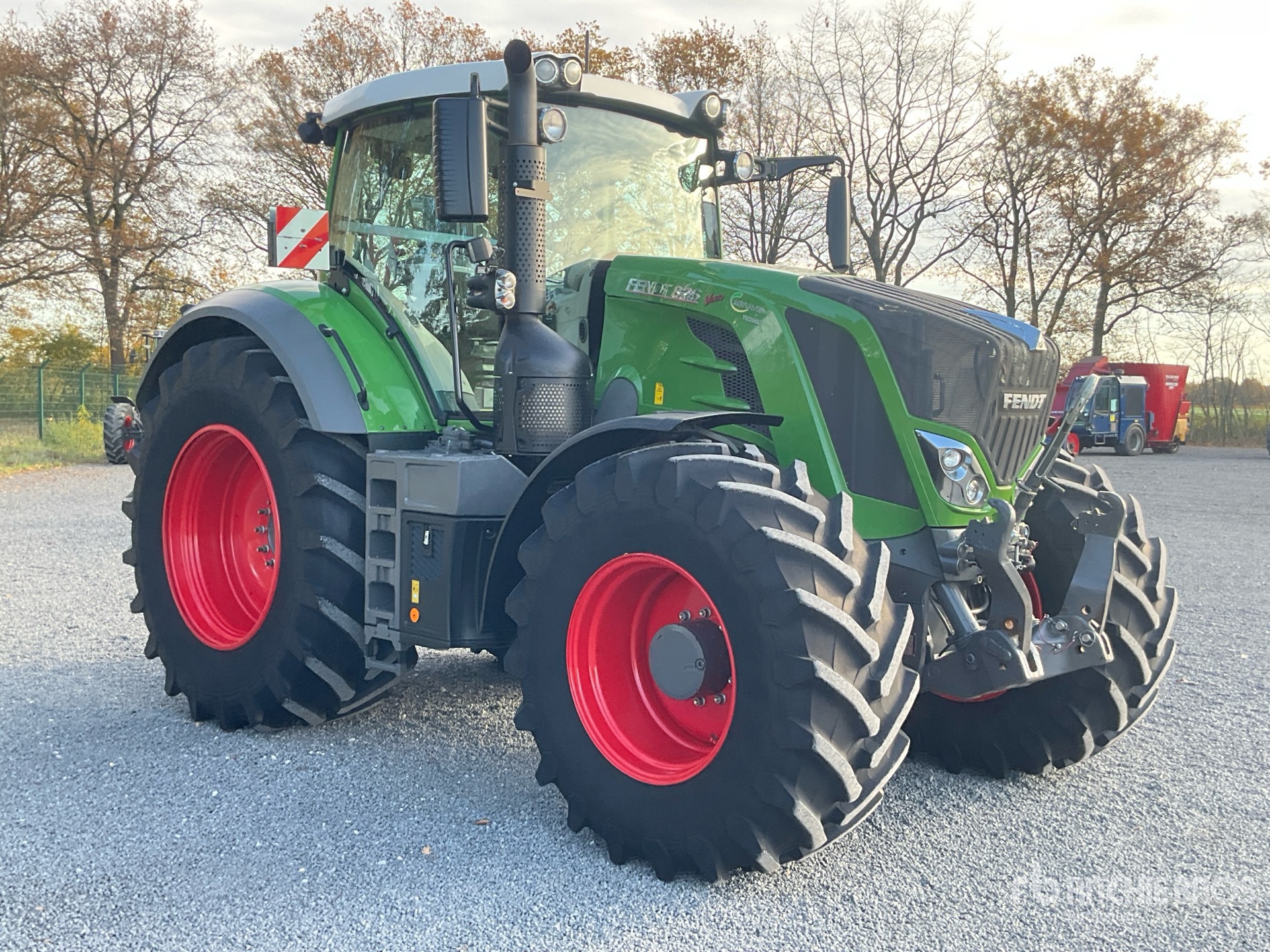 General Appearance with Picture, Right Front Corner