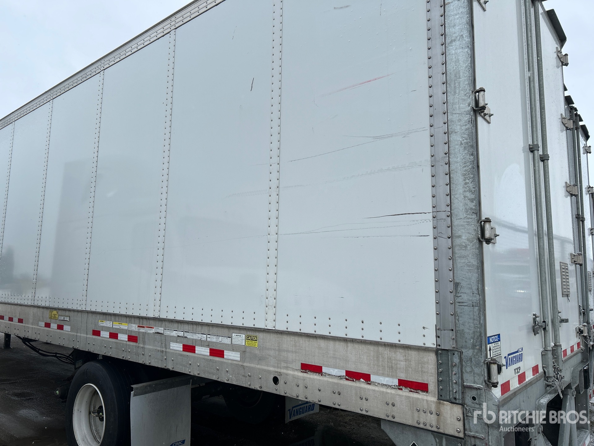 General Appearance with Bild, Ecke hinten links