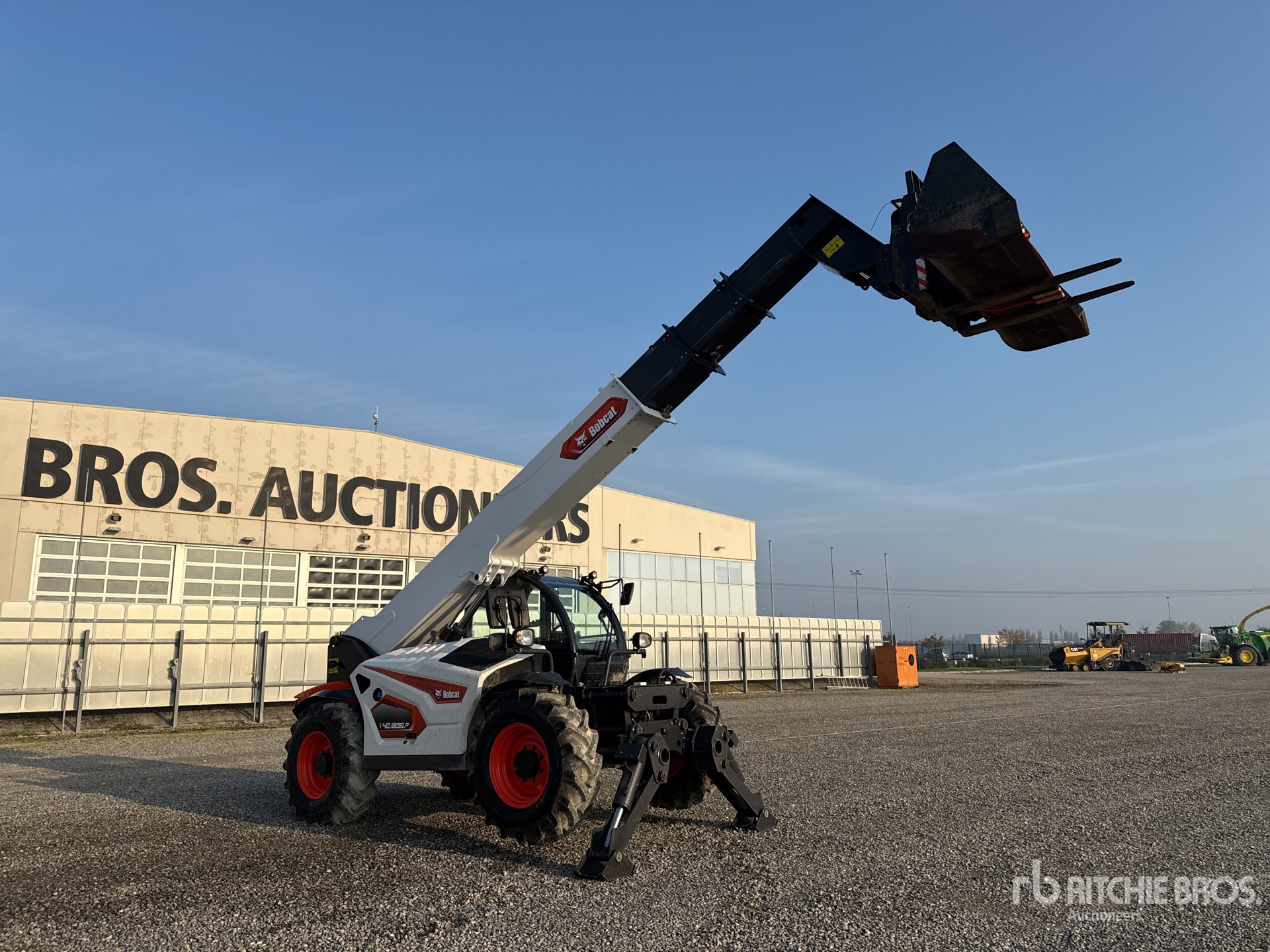 General Appearance with Bild, Ecke vorne rechts