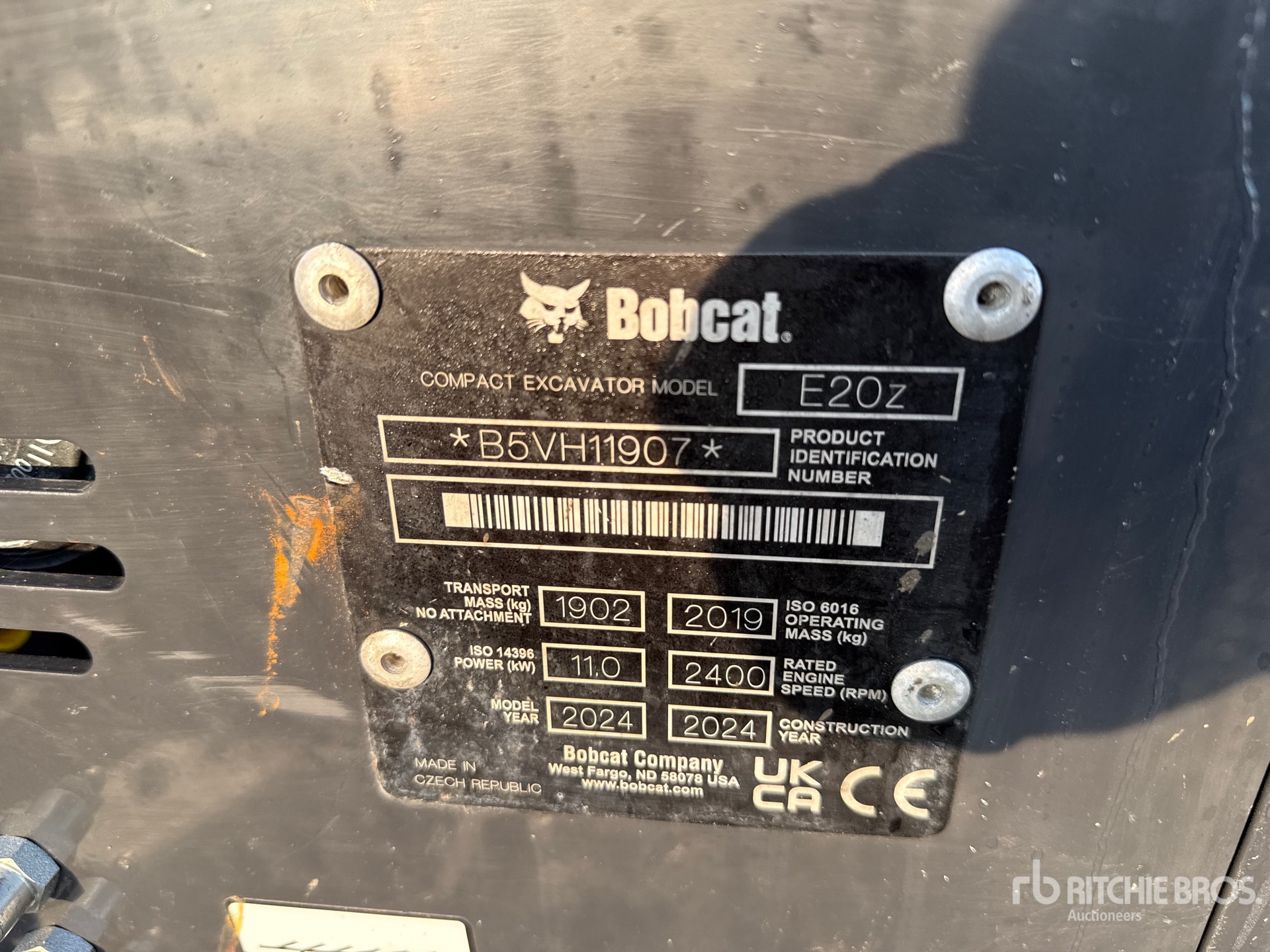 General Appearance with Seriennummer / FIN