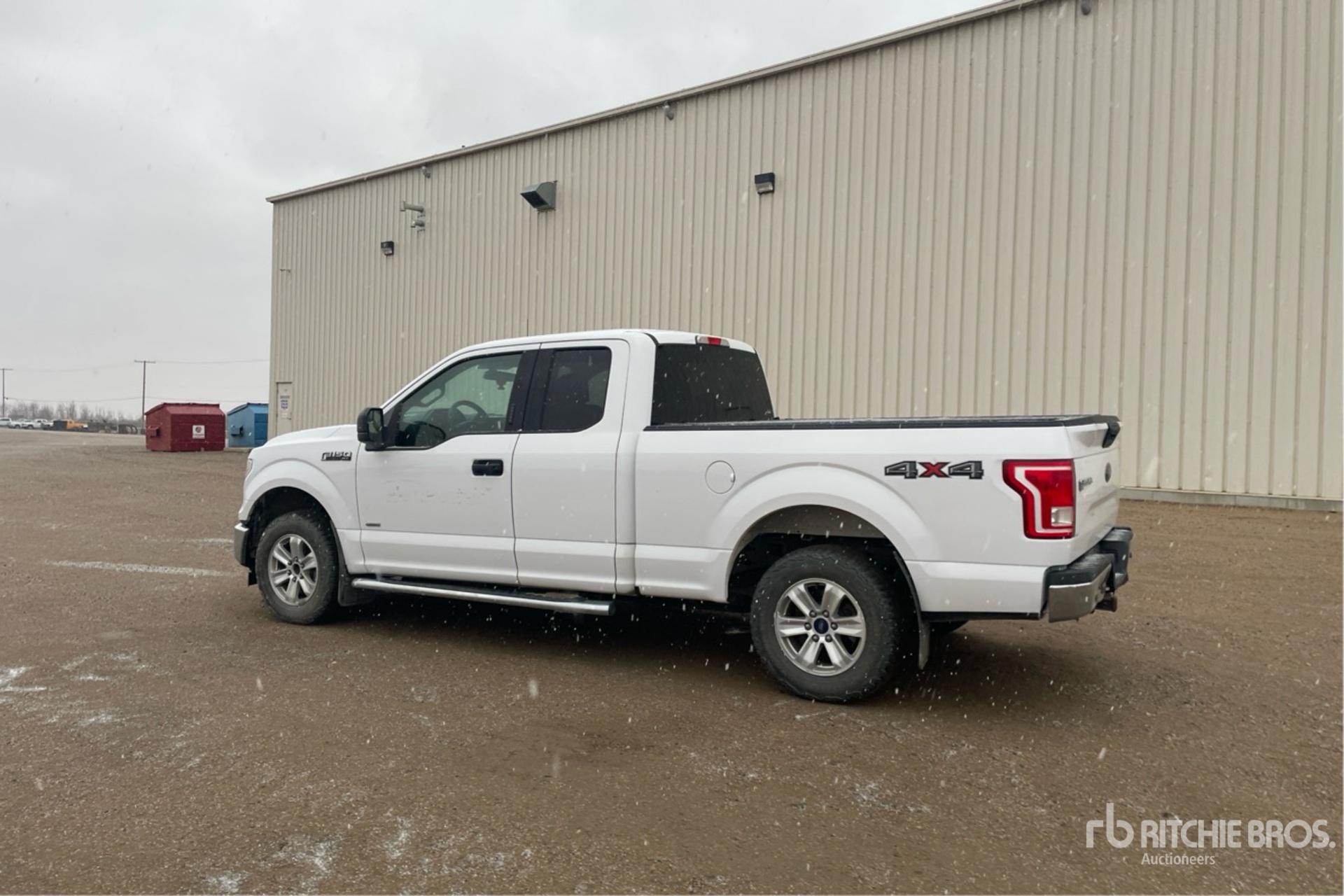 General Appearance with Bild, Ecke hinten links