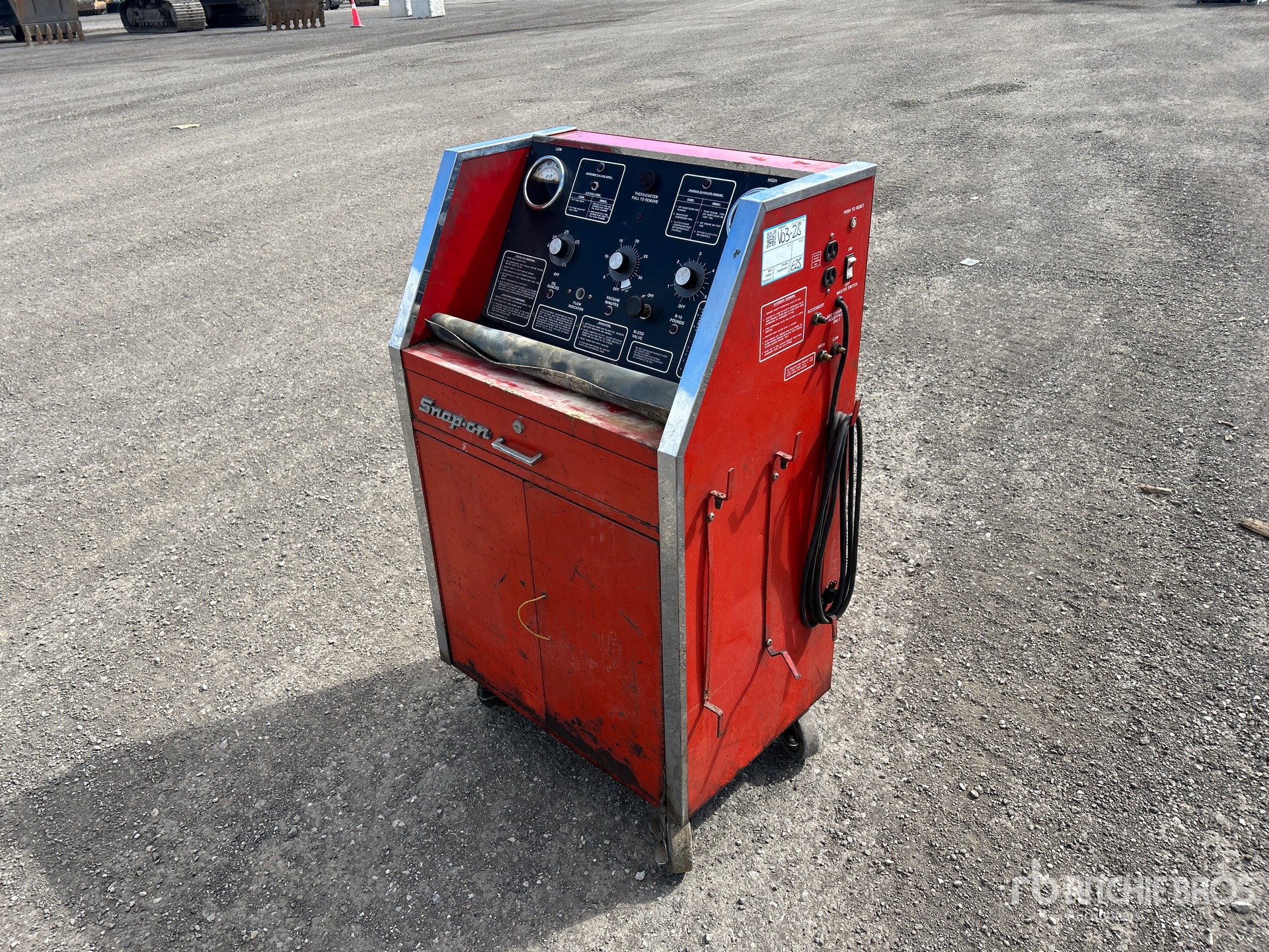 General Appearance with Picture, Left Front Corner