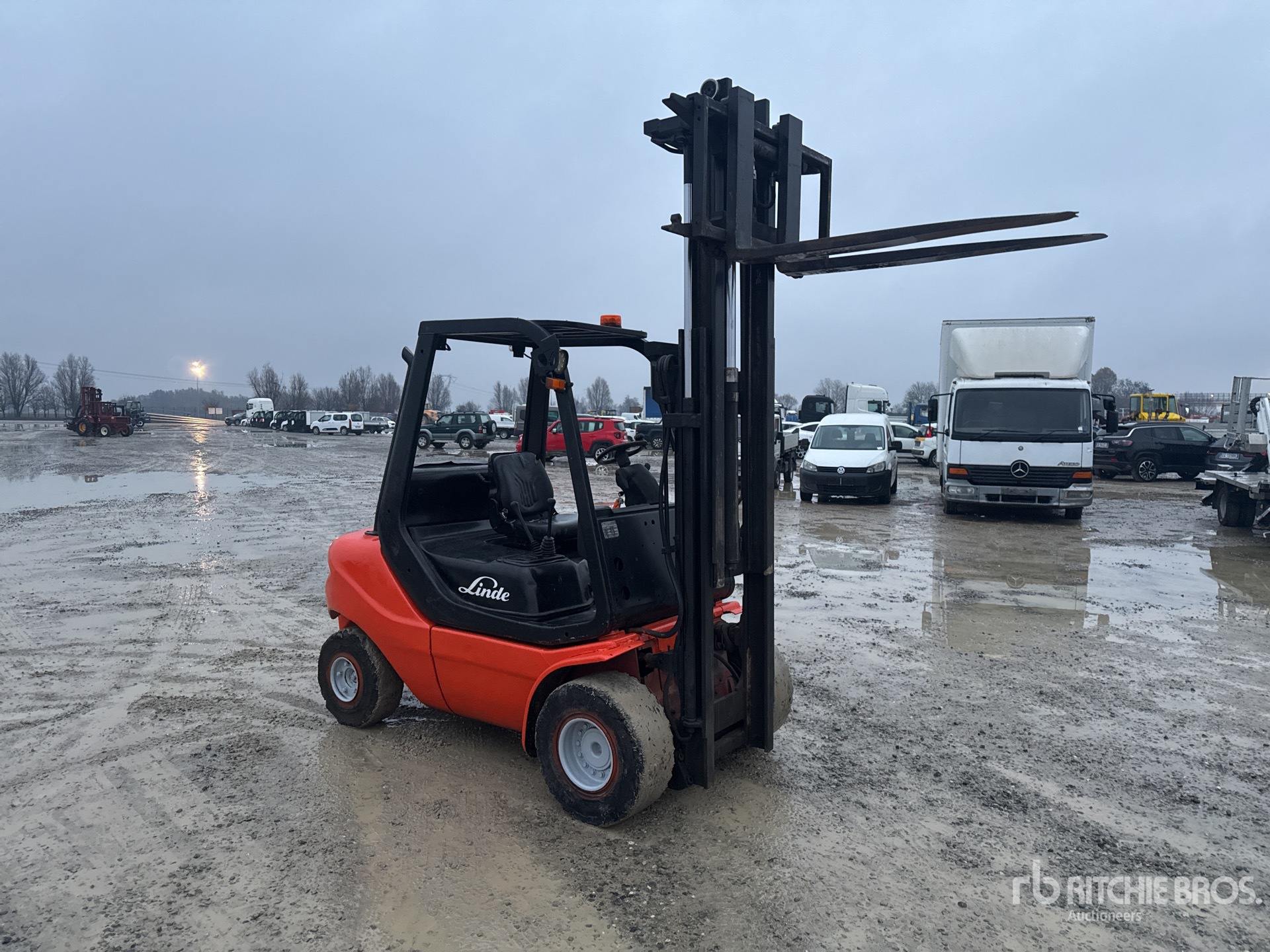 General Appearance with Picture, Right Front Corner