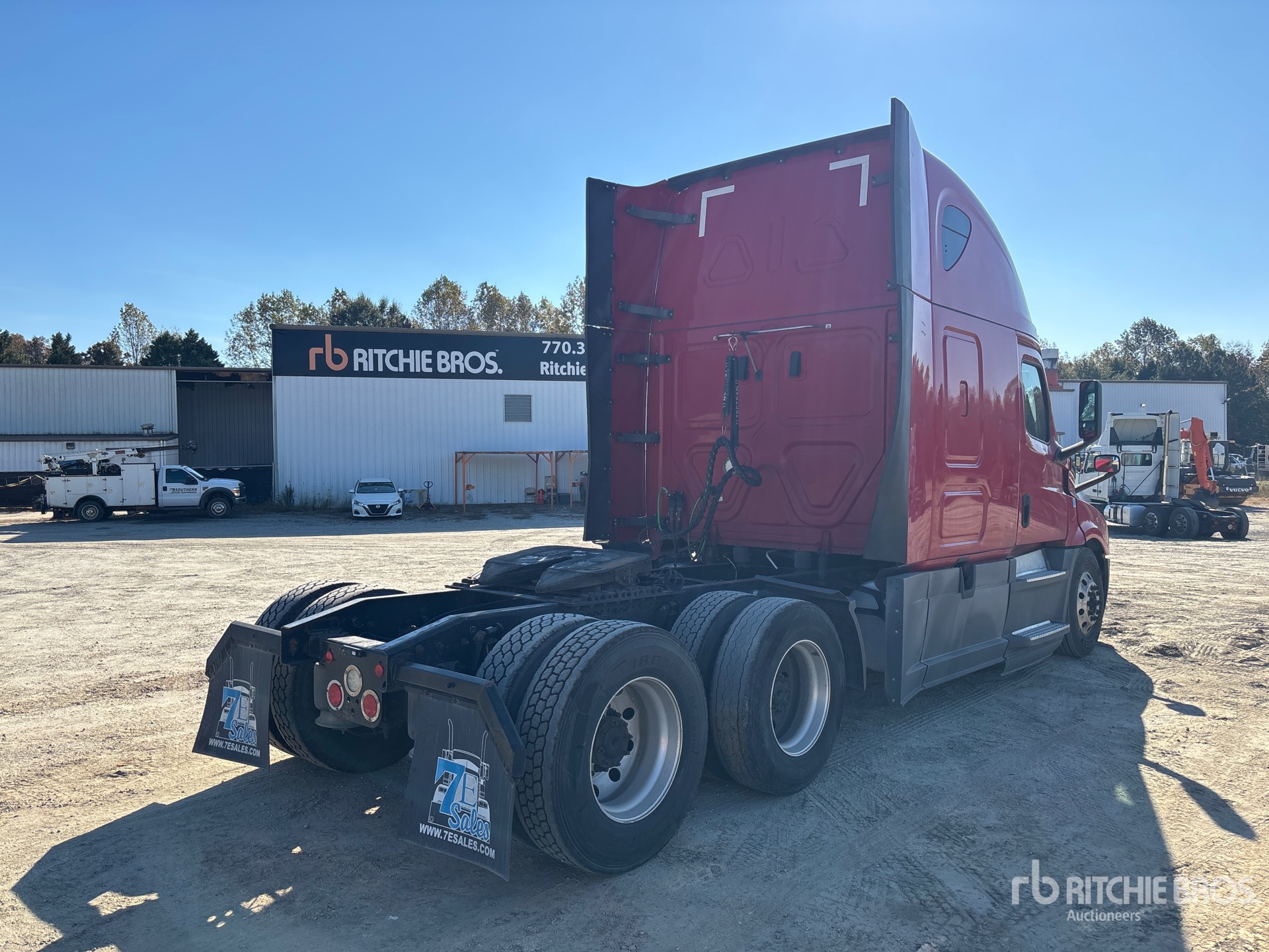 General Appearance with Foto, angolo anteriore sinistro