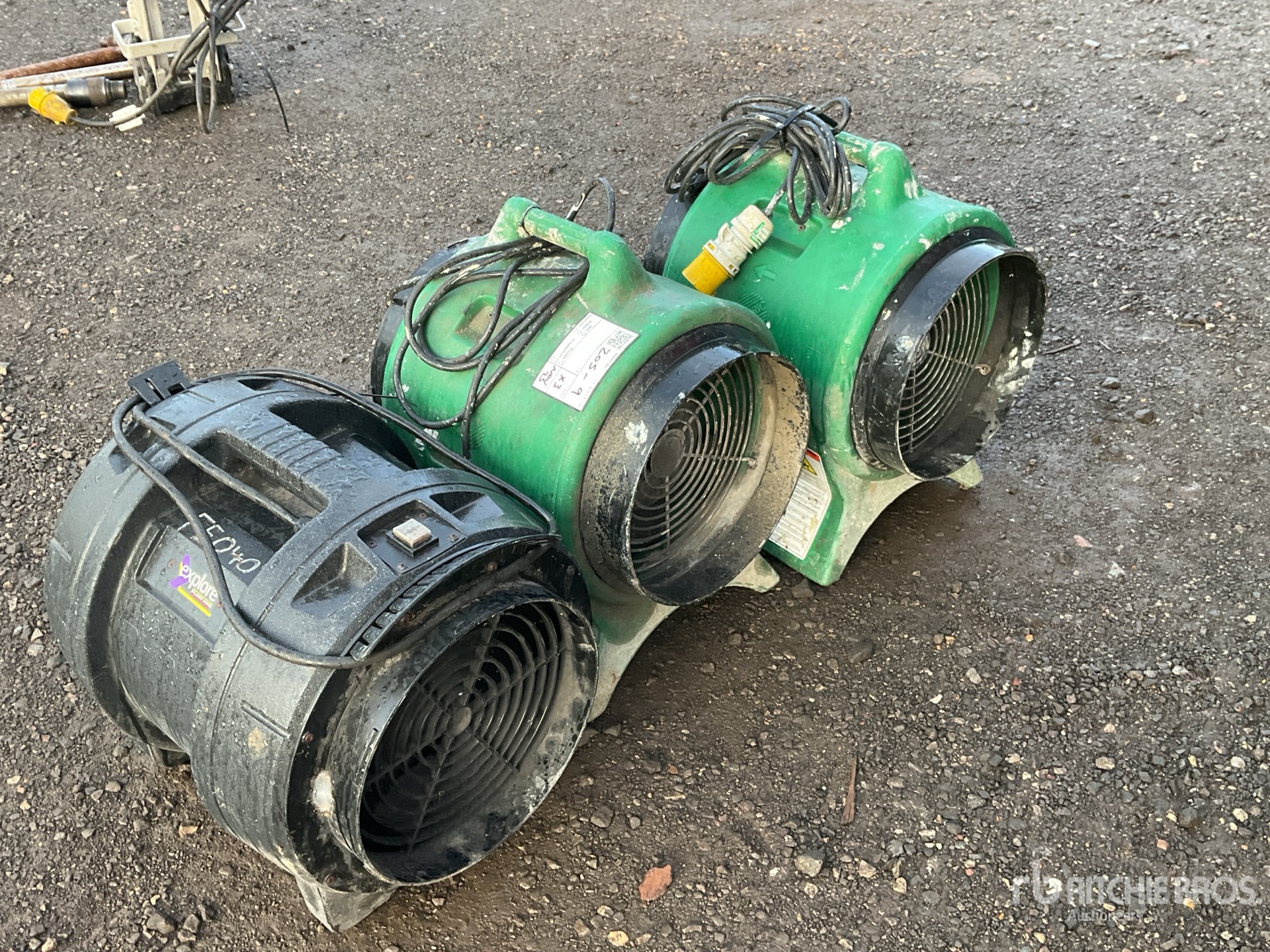 General Appearance with Image, coin avant gauche