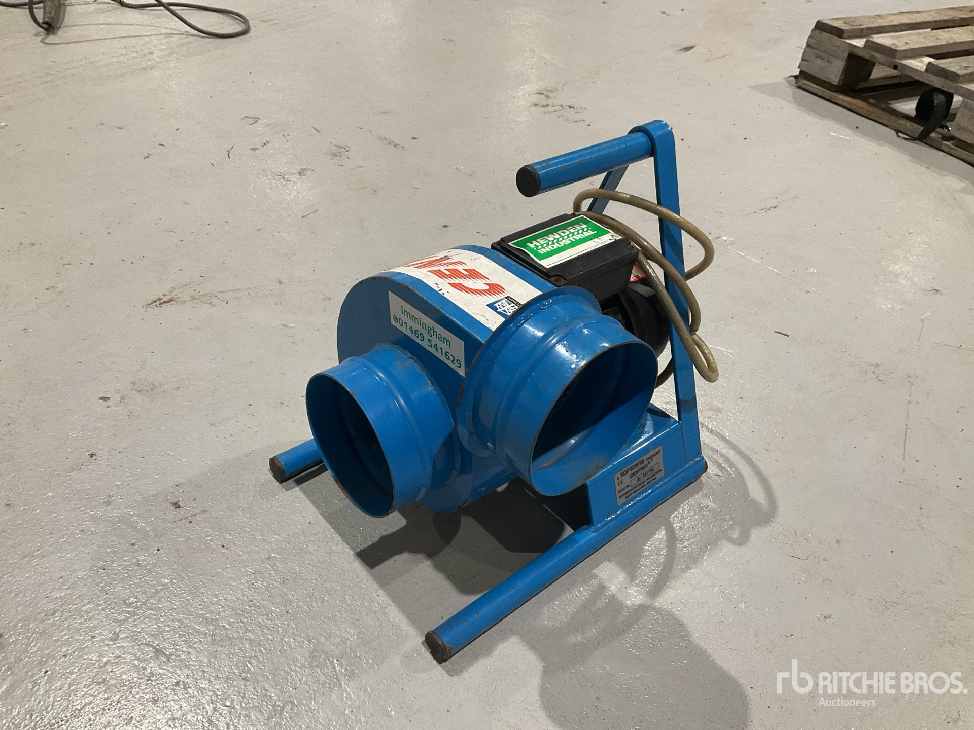 General Appearance with Foto, angolo anteriore destro