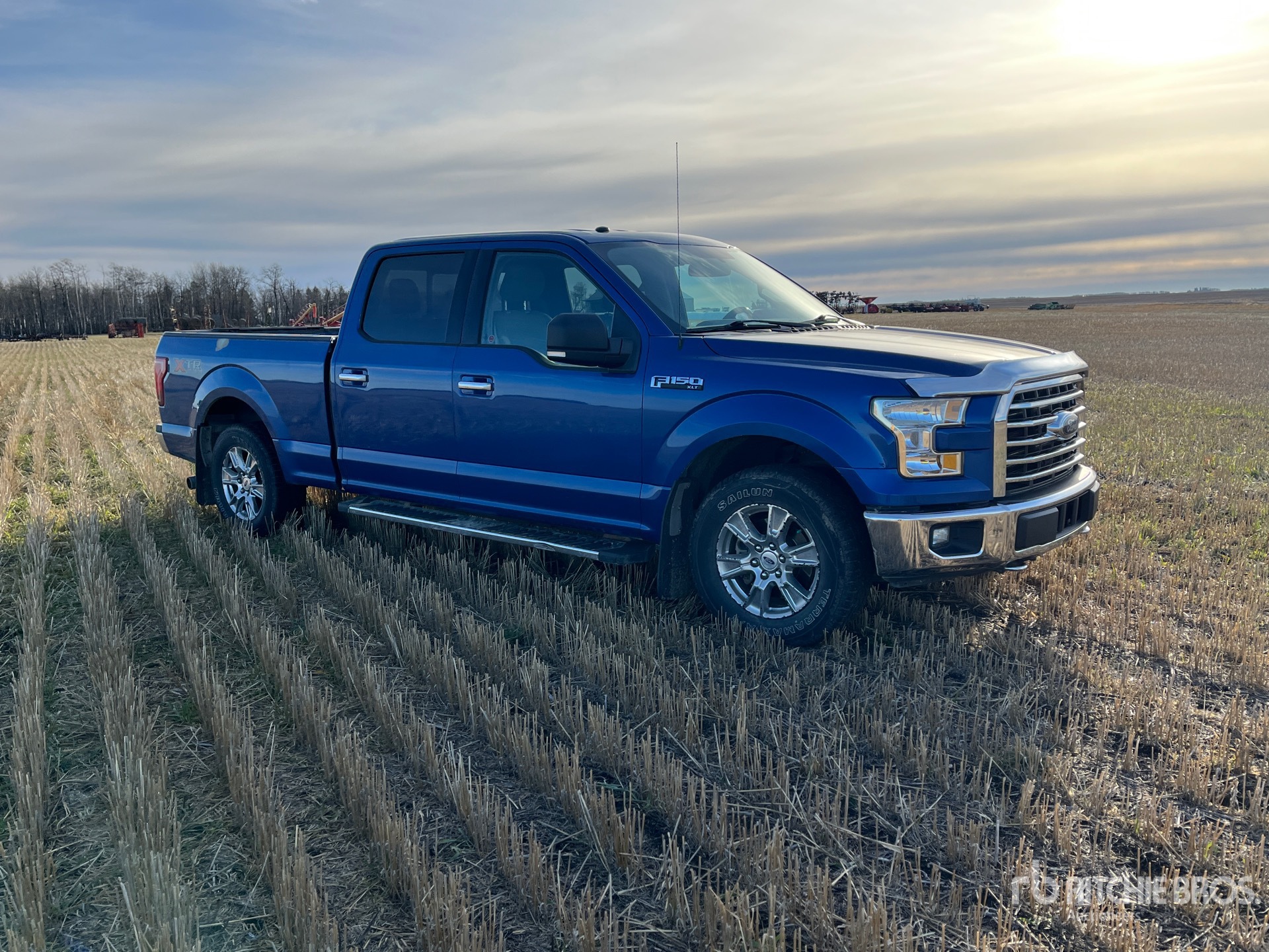 General Appearance with Imagen: esquina delantera derecha