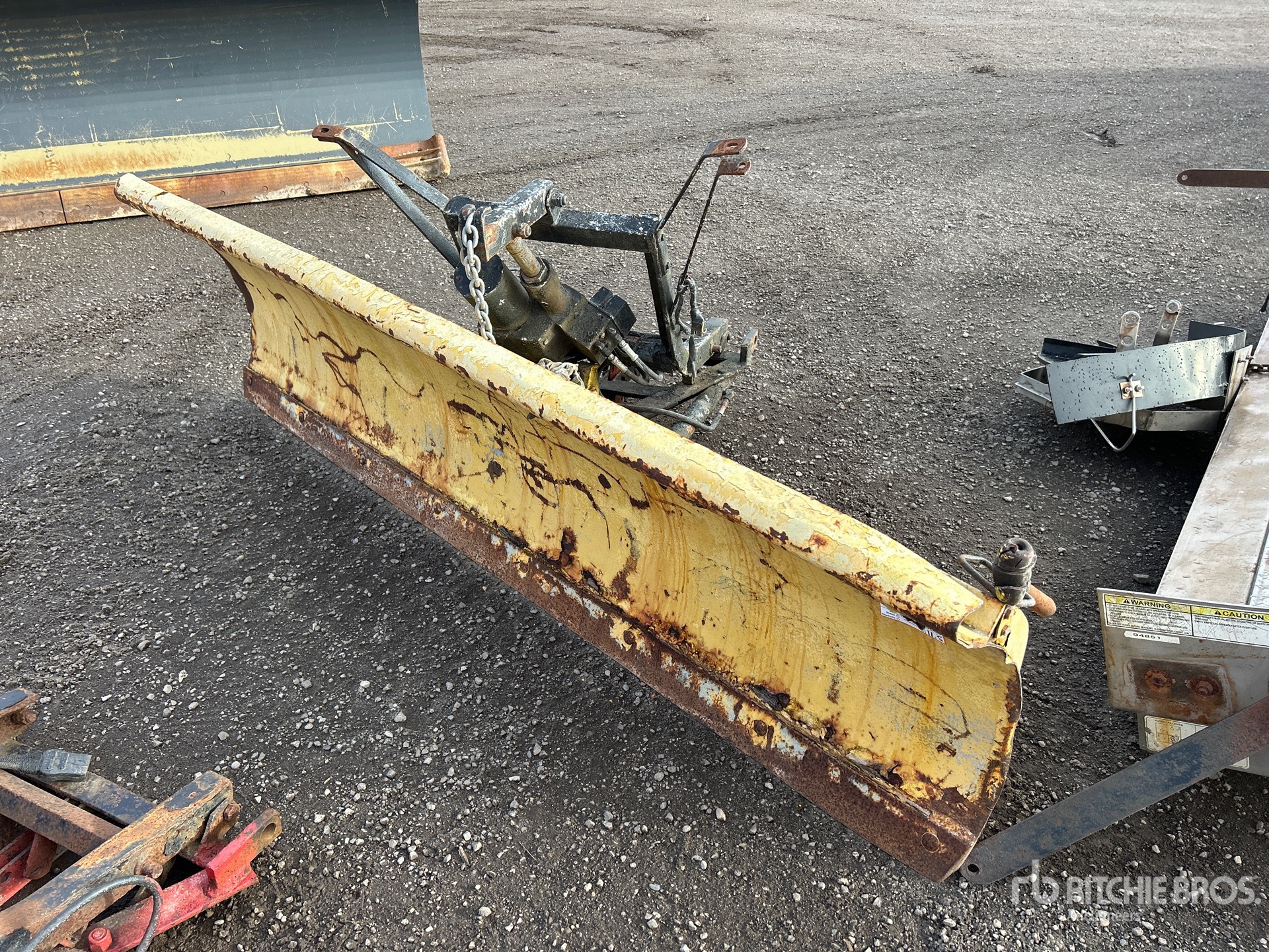 General Appearance with Bild, Ecke vorne links