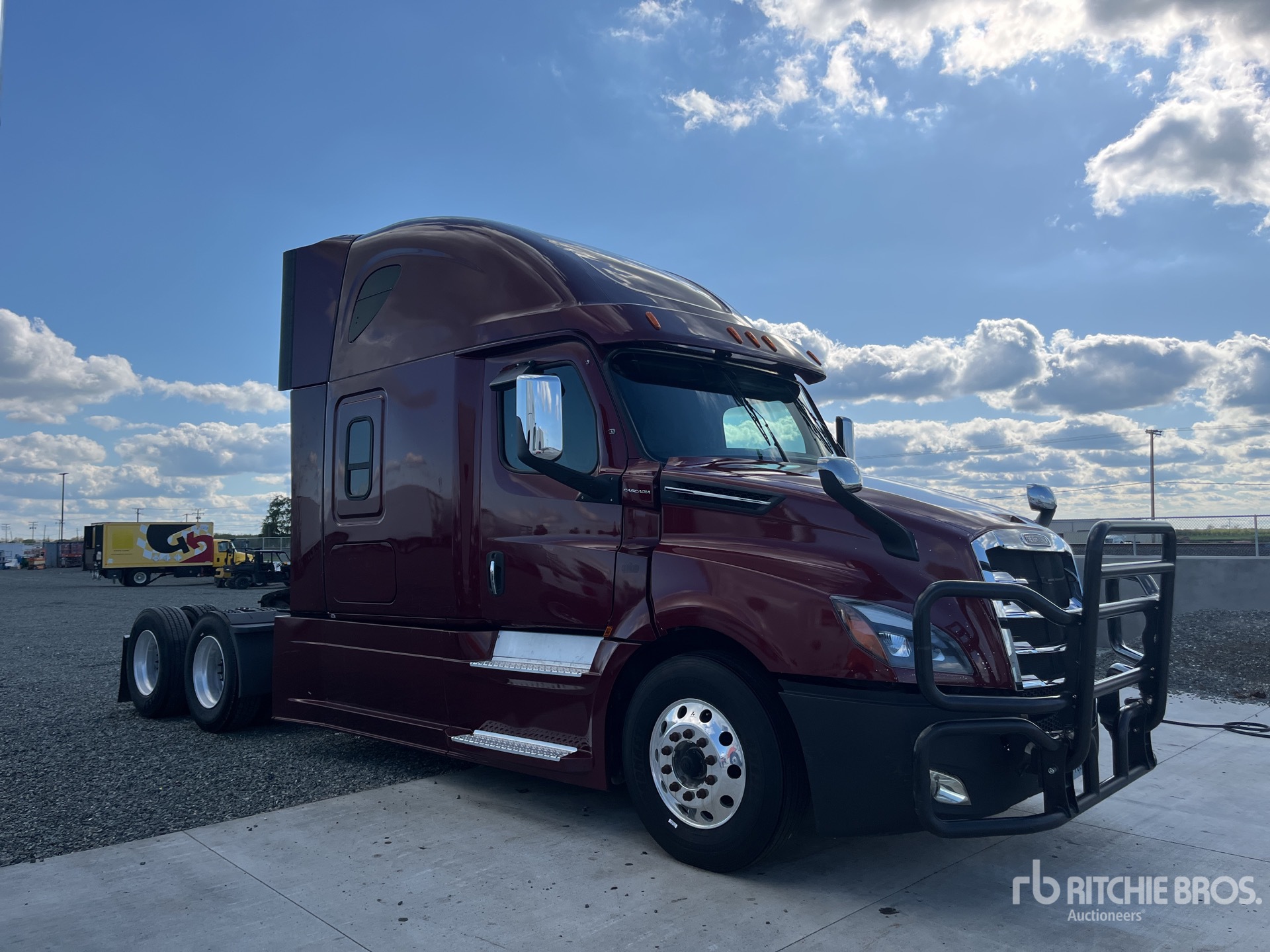 General Appearance with Foto, angolo anteriore destro